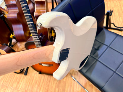 ✨2023✨ Yamaha BB234 4 String Electric Bass Guitar~ Vintage White~ Rosewood!