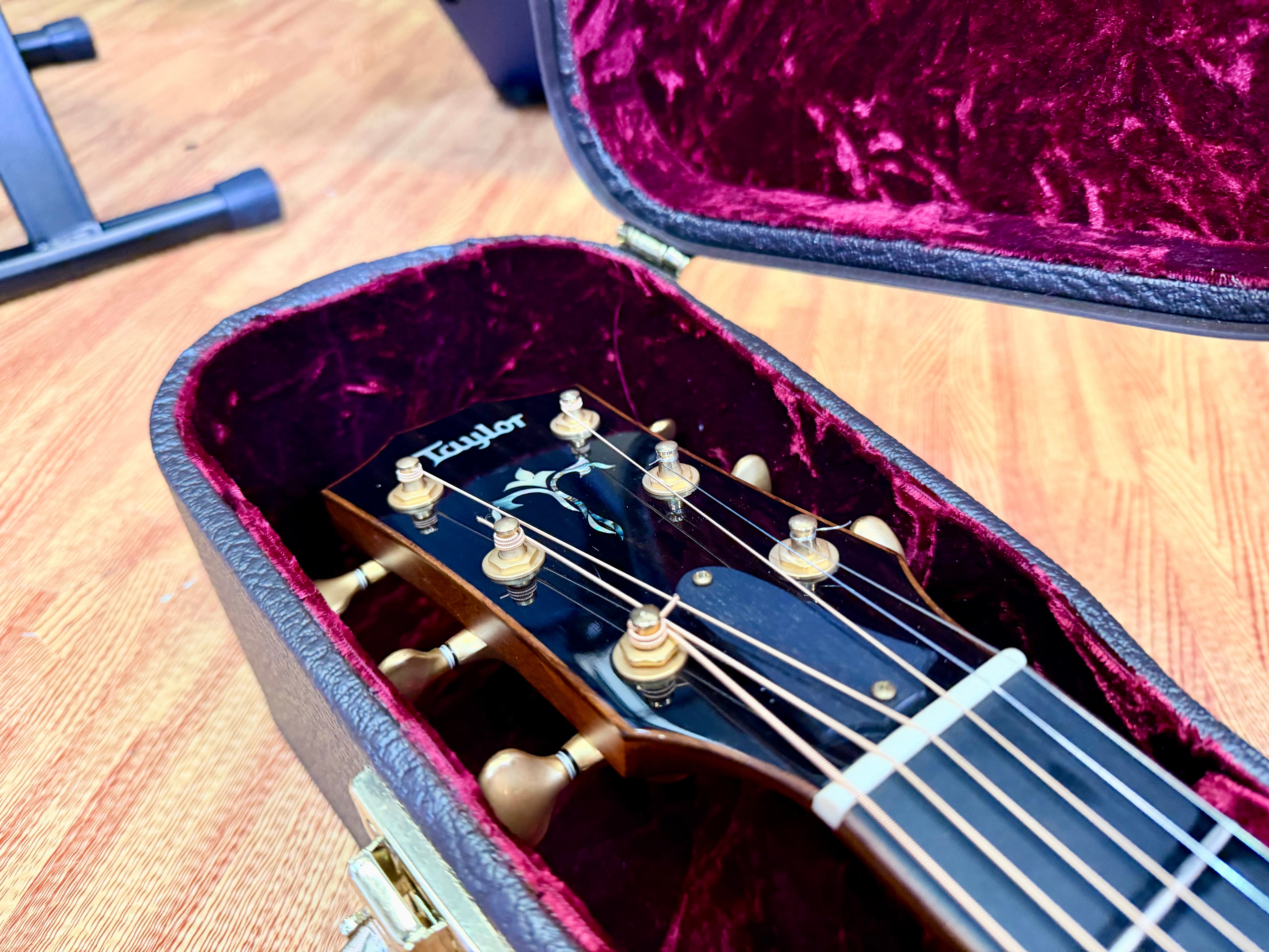 ✨BEAUTIFUL✨ 2011 Taylor 914ce Grand Auditorium~ Cindy Inlay~ Electro Acoustic!