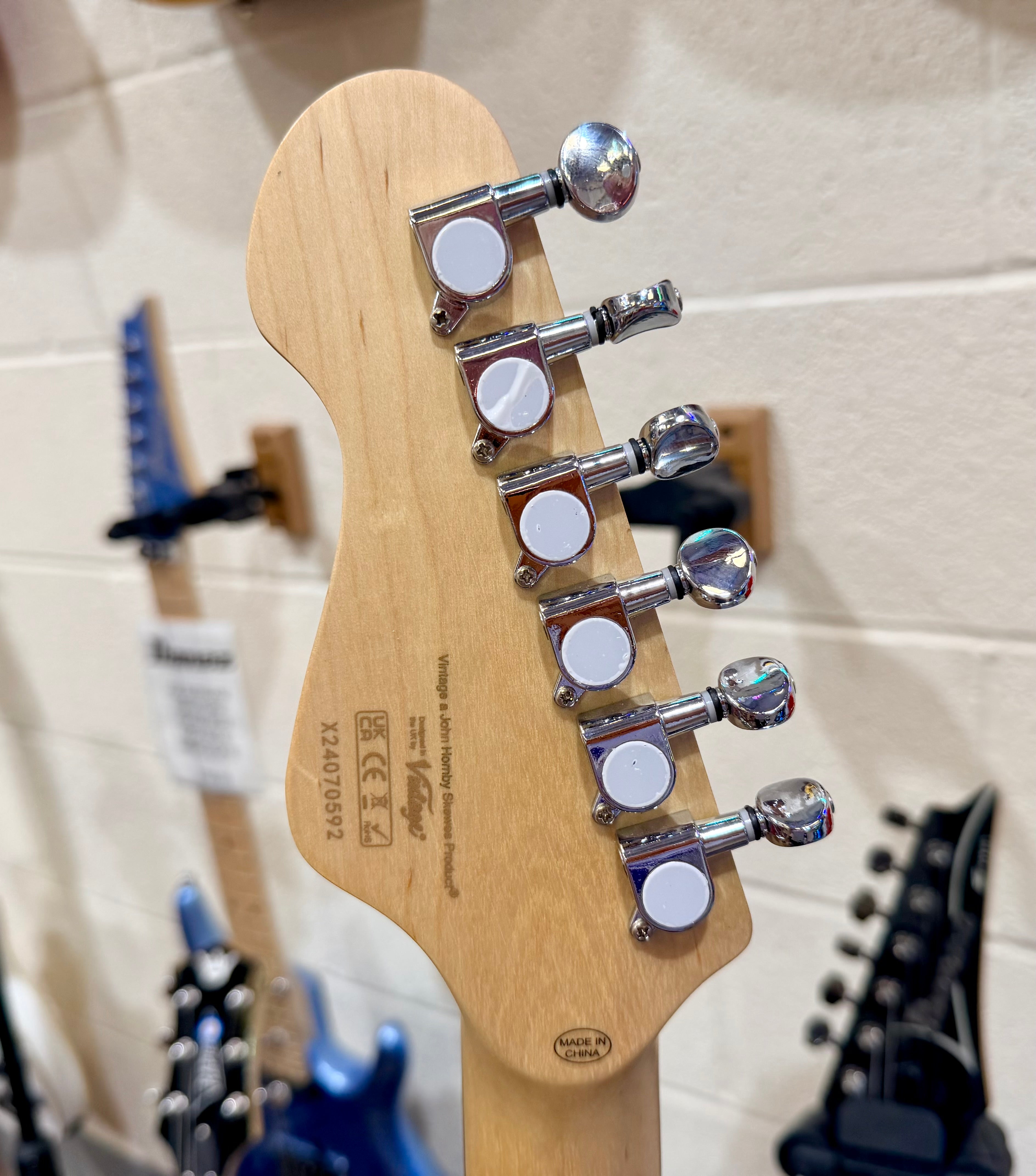 🔥MINT🔥 Vintage V60 Coaster Series Electric Guitar ~Boulevard Black~Strat style