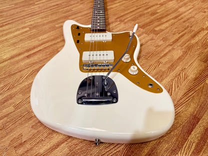 ✨2024✨ Fender Squier J Mascis Jazzmaster Vintage White & Gold~ MINT Condition!