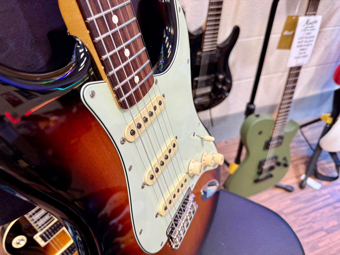 🌟2023🌟 Fender Robert Cray Signature Stratocaster~ Custom Shop P’ups~ Sunburst!