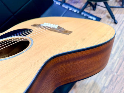 🔥MINT 2024🔥 Eastman PCH1-OM Acoustic Guitar~ Natural~ Solid Top~ Gig Bag!