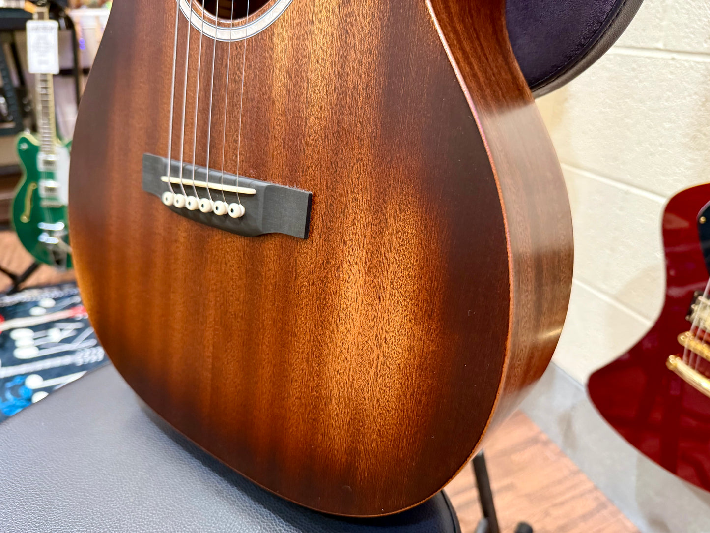 🪵 Martin StreetMaster 000C JR-10E Junior Electro Acoustic~ Dark Mahogany + Bag 🪵