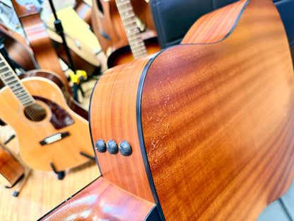 ✨2015✨ Taylor 110e Electro Acoustic~ ES2 Pickup~ Solid Sitka Top Dreadnought!