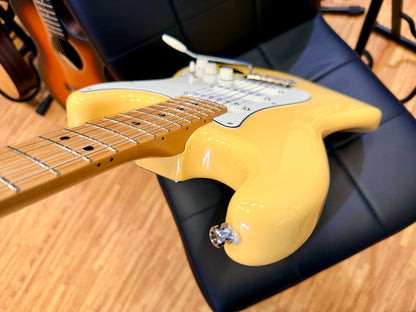 ✨2018✨ Fender Player Stratocaster~ Buttercream~ Maple Neck~ Made in Mexico!