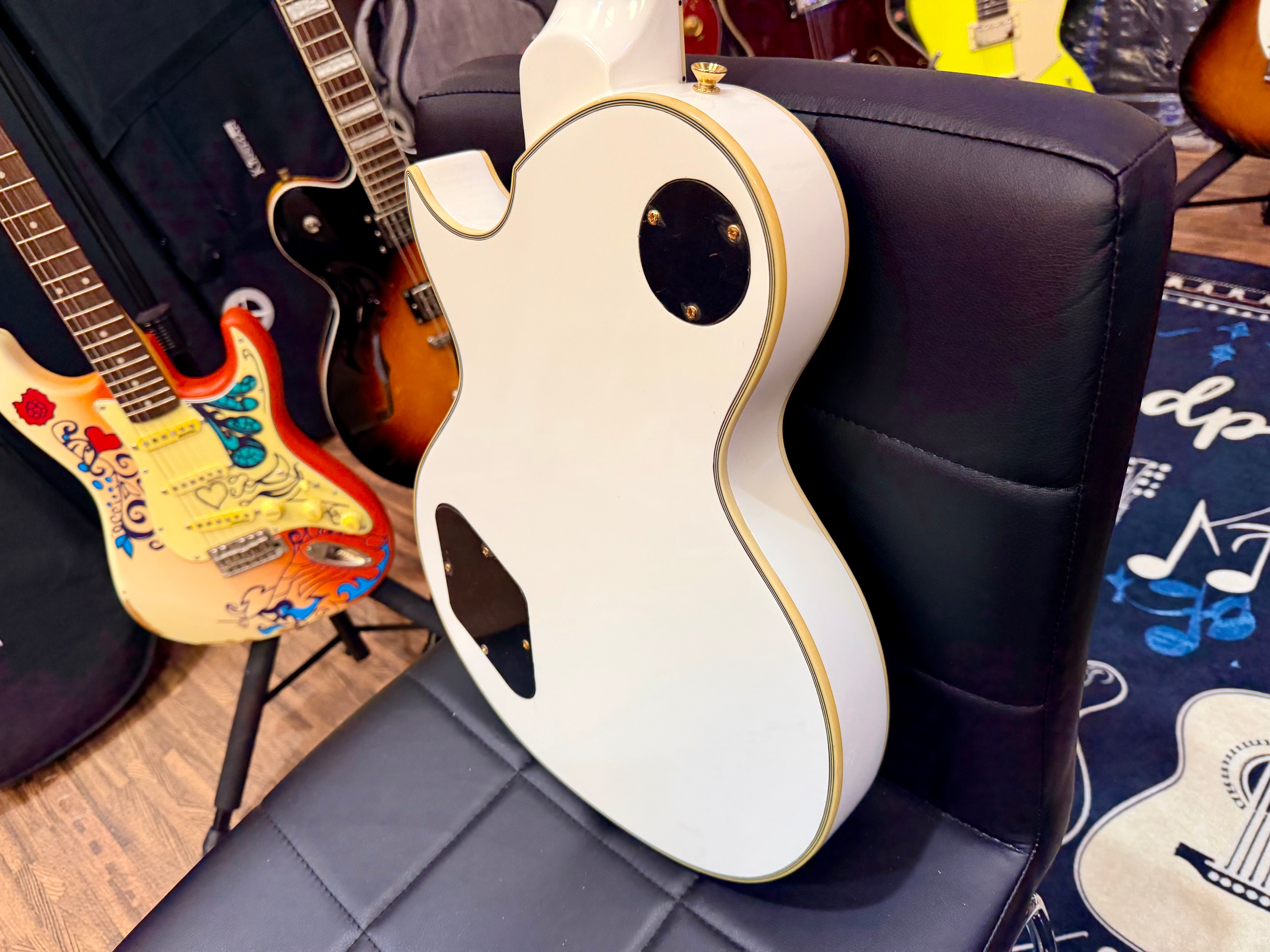 🔥NEW🔥 Vintage V100 ReIssued Electric Guitar – Arctic White Les Paul V100AW!