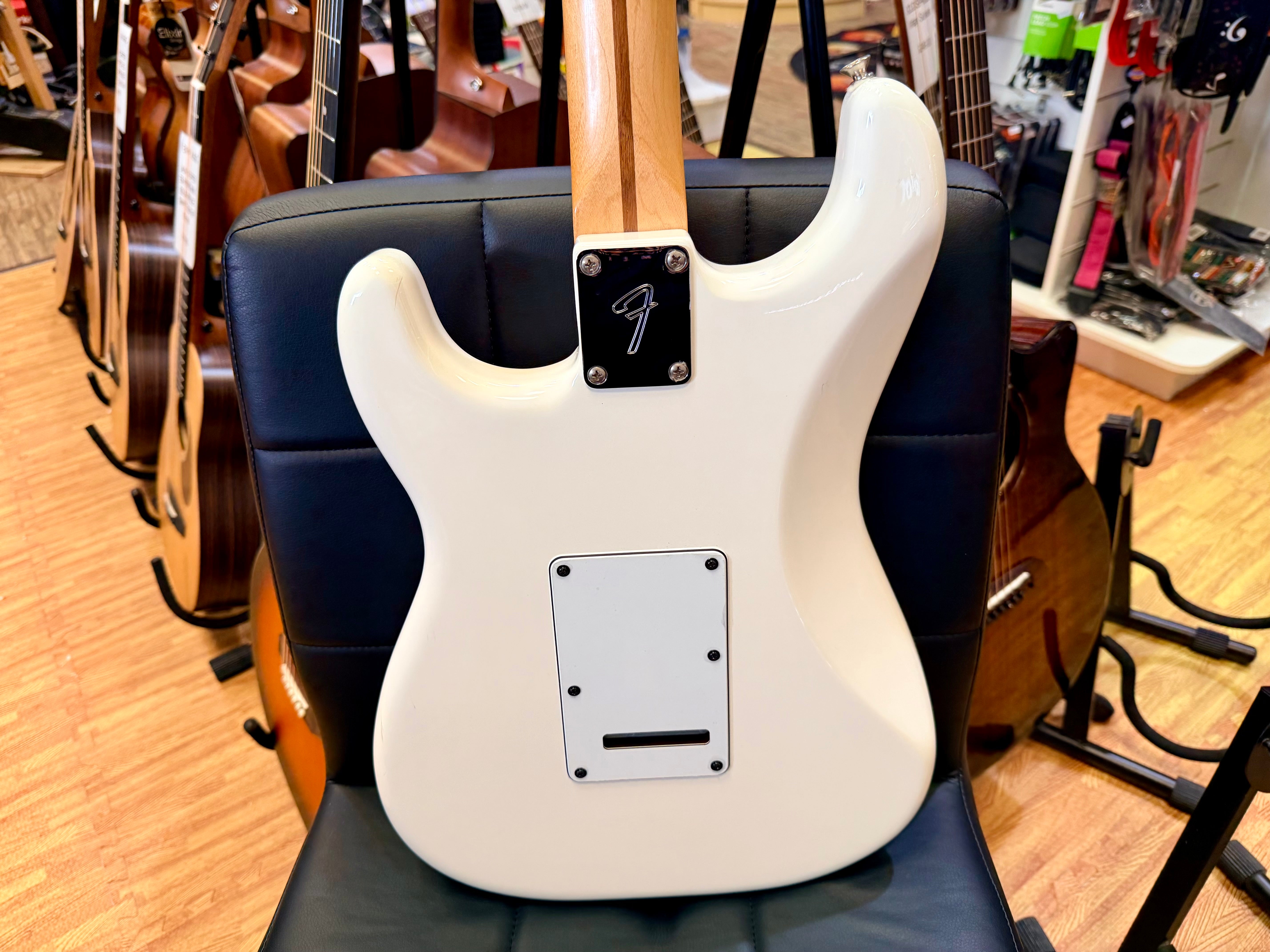 ✨2021✨ Fender Player Stratocaster HSS~ Polar White~ Maple Neck~ Mexican Strat!