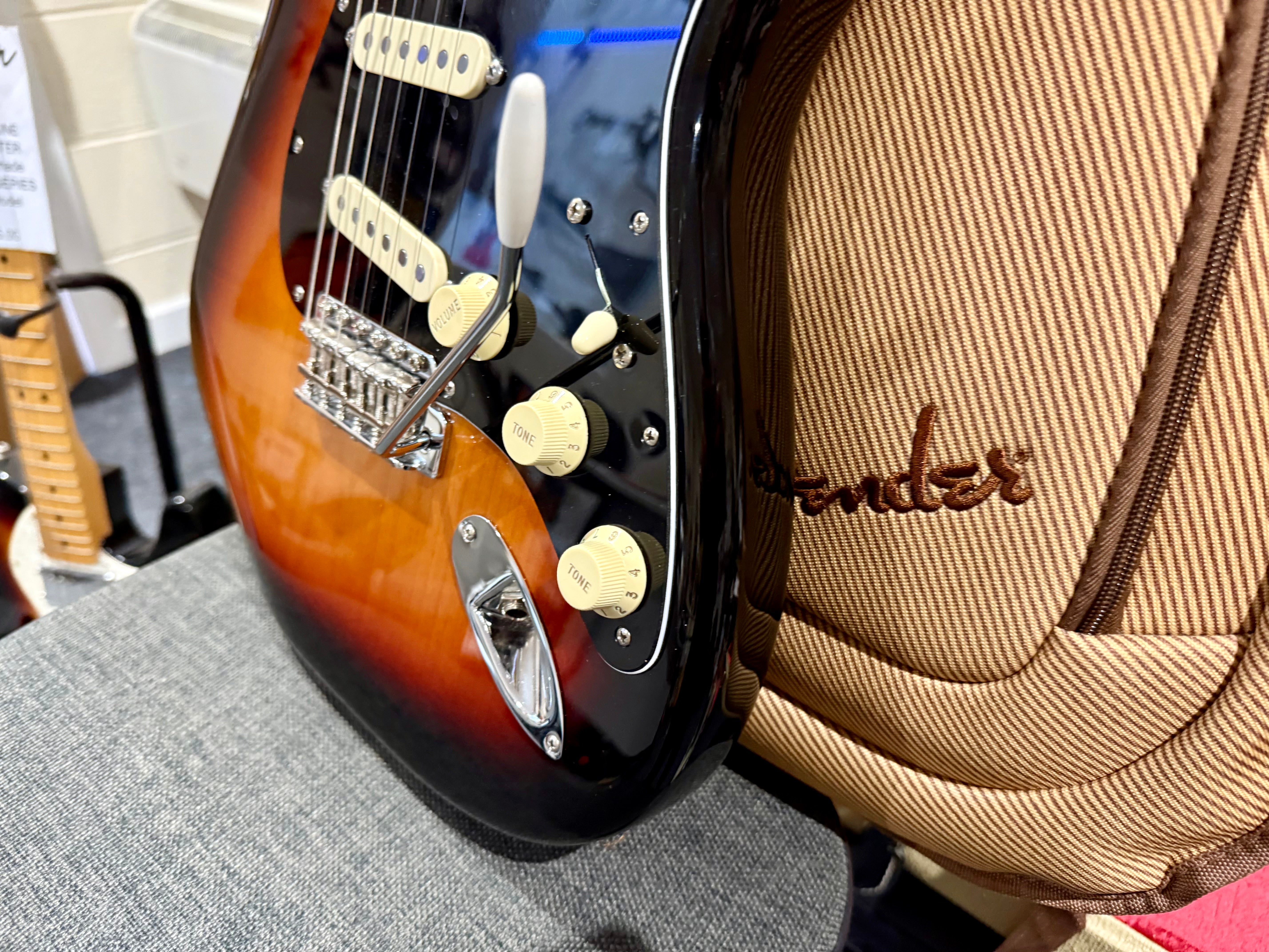 🔥LOLLAR 64 PICKUP UPGRADE🔥 Fender Vintera II ‘60s Stratocaster 2023~ Sunburst!