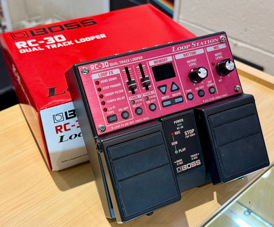 🎸 Boss RC-30 Loop Station Guitar Looper Pedal Unit~ Boxed 🎸