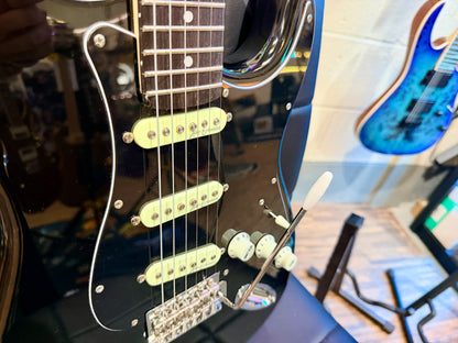 🔥MINT🔥 Vintage V60 Coaster Series Electric Guitar ~Boulevard Black~Strat style