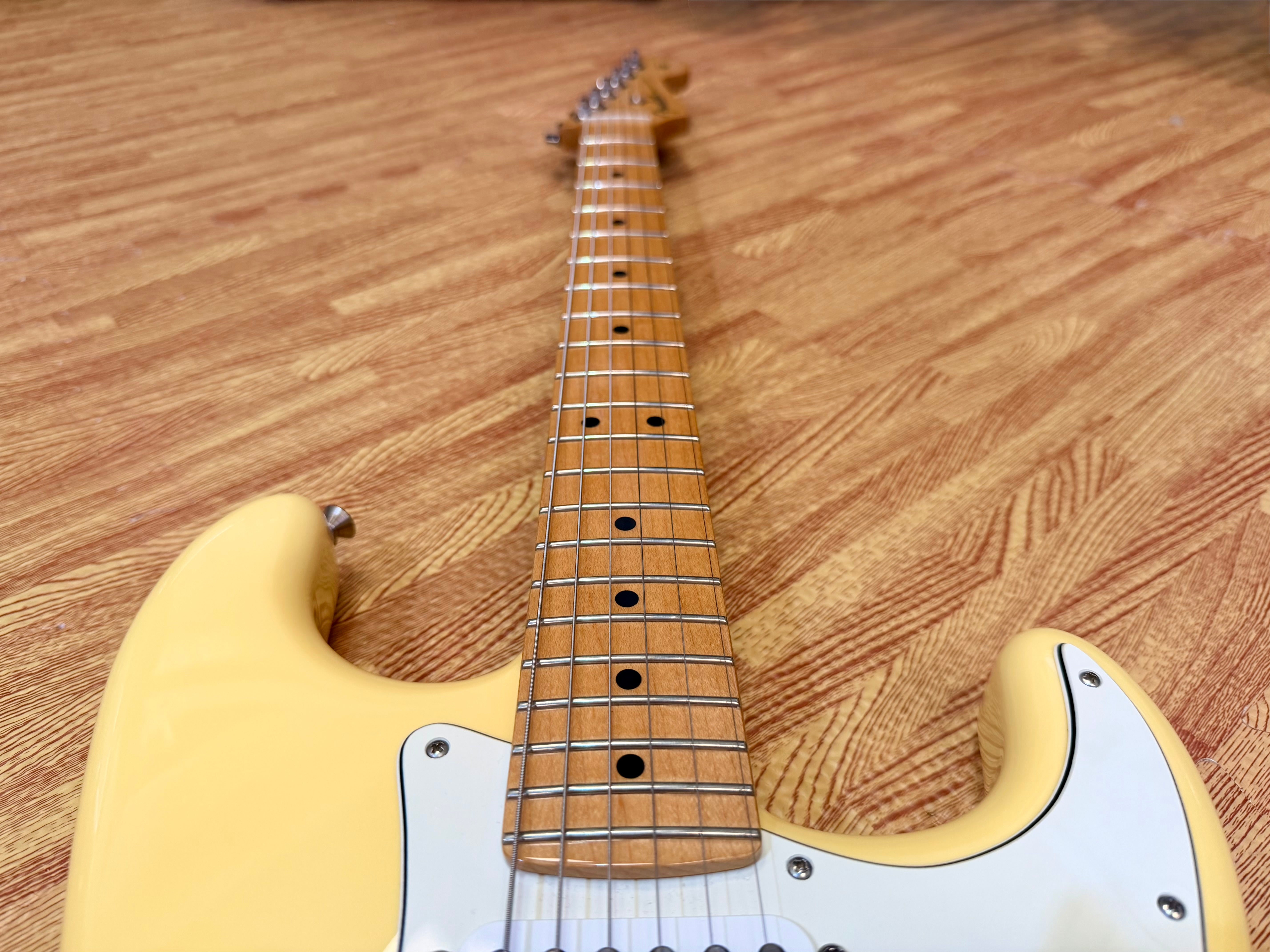 ✨2019✨ Fender Player Stratocaster HSS~ Buttercream Maple Neck~ Mexican Strat!