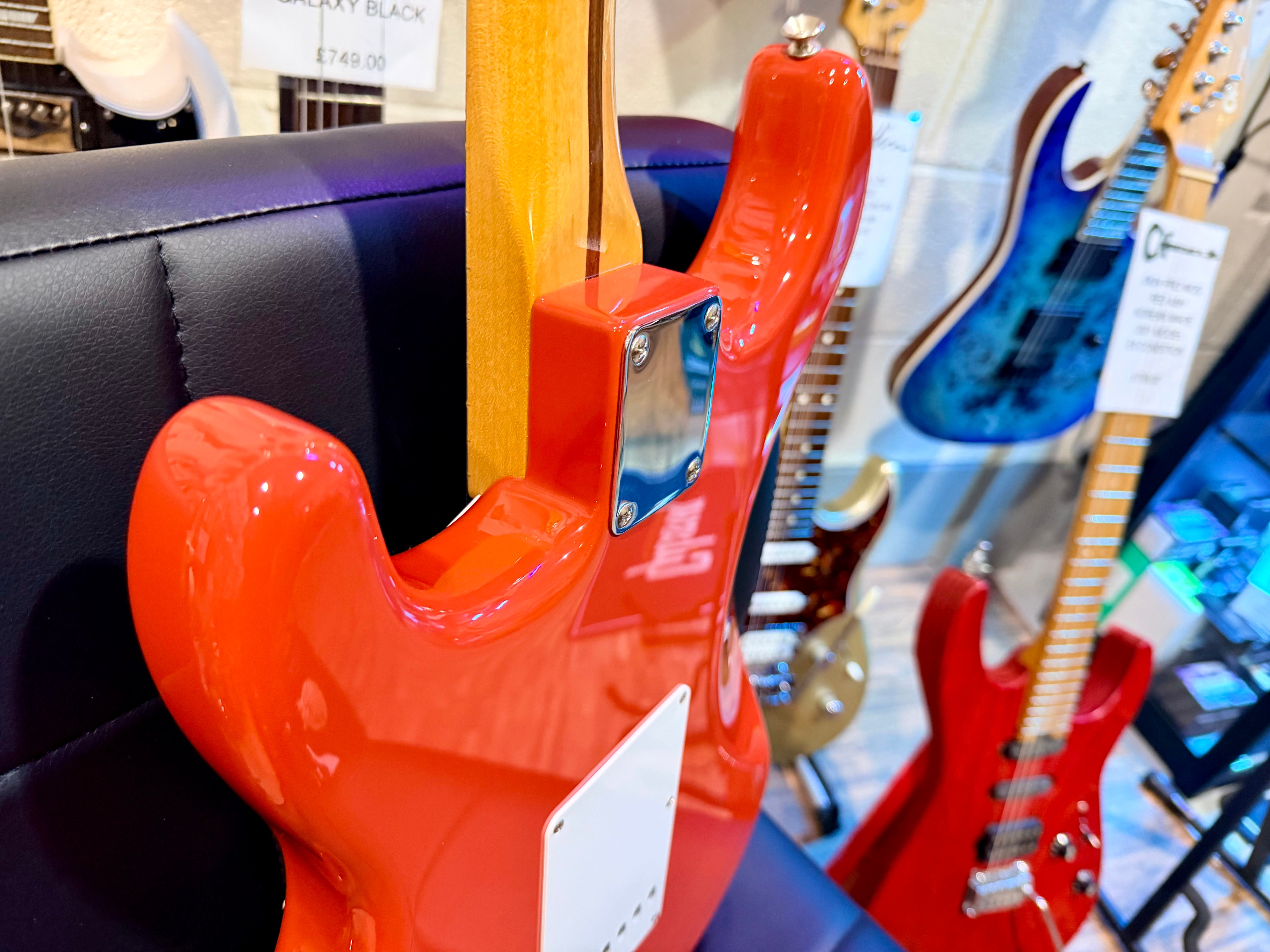 🌟MINT🌟 Fender Classic Series 50s Stratocaster~ Fiesta Red~ Mexican~ 2013