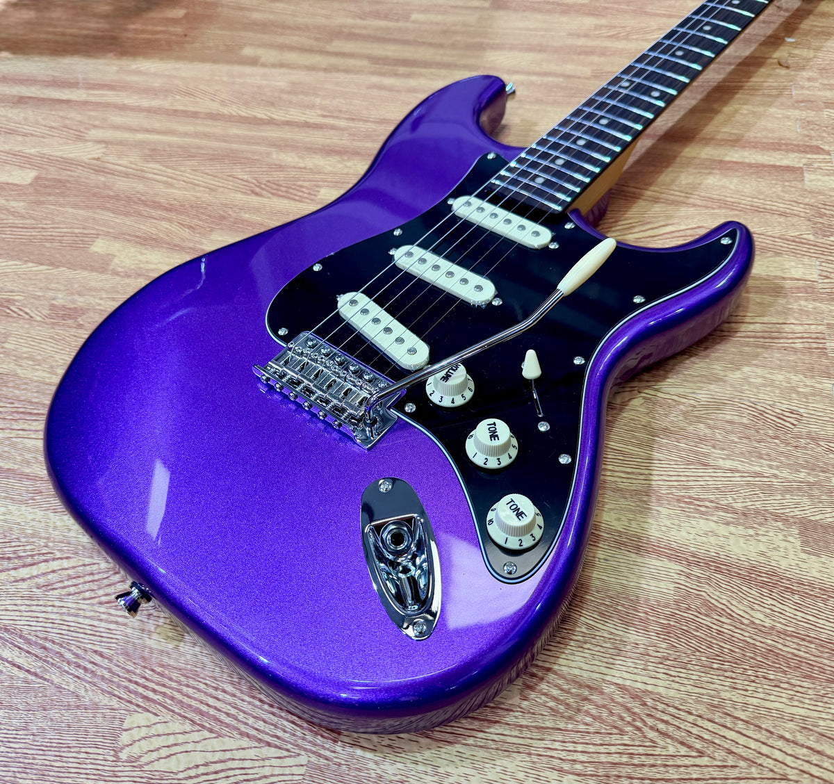 Jet Guitars JS-300~ Metallic Plum~ Rosewood Fingerboard~ Roasted Maple Neck