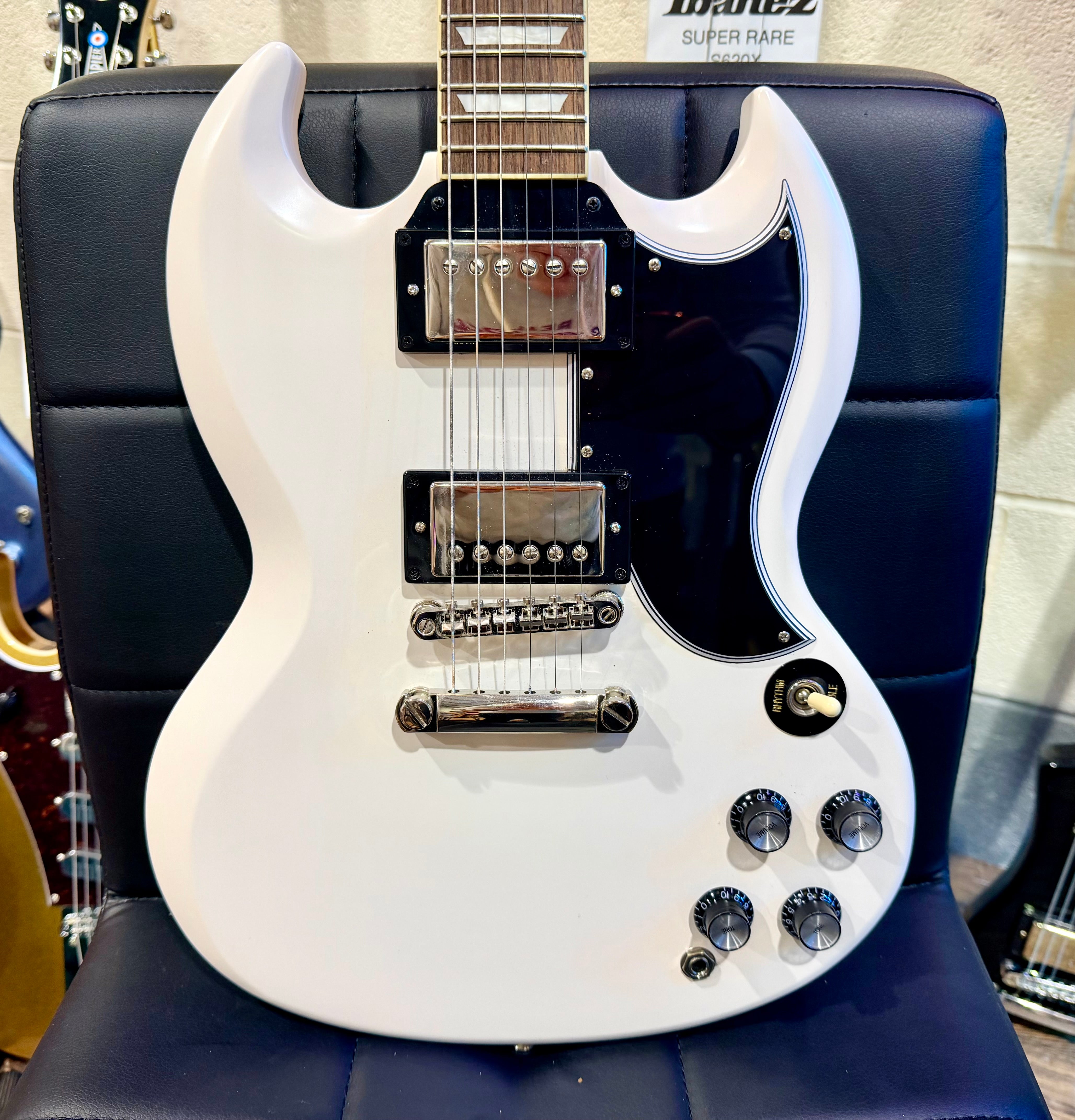 🌟2022🌟 Epiphone 1961 Les Paul SG Standard~ Aged Classic White~ ‘61 + Hard Case