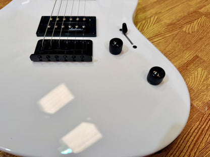 ✨EX-DEMO✨ Jackson JS Series Surfcaster JS22 HT Snow White Electric Guitar!