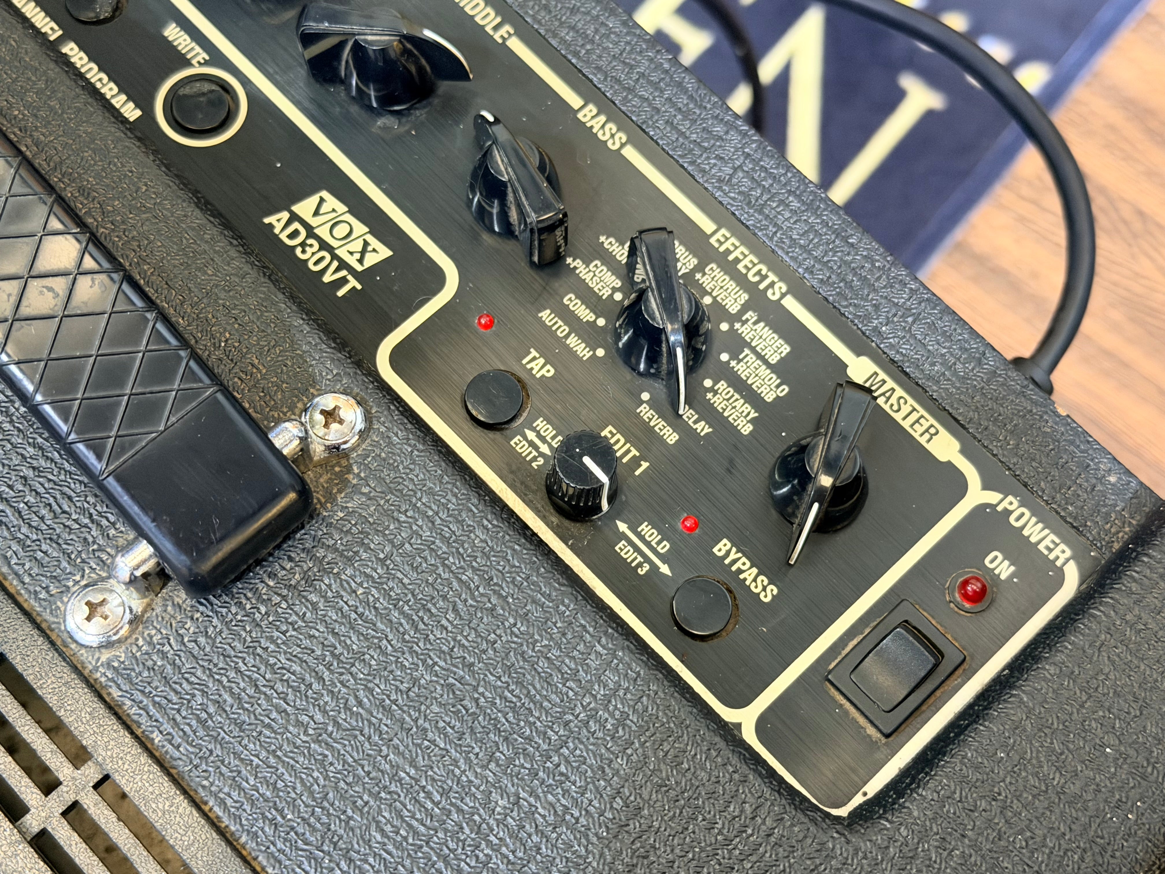 🎸 Vox AD30VT Valvetronix~ Chrome~ 30w Guitar Combo Amplifier Amp~ Black! 🎸