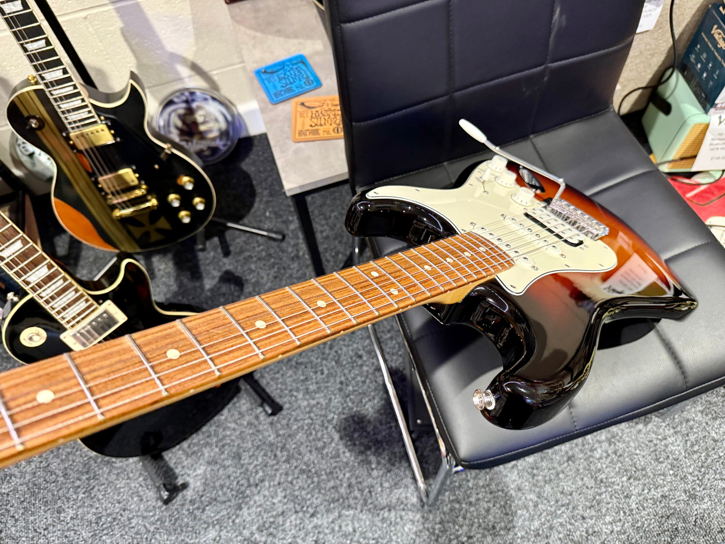 🔥MINT🔥 Fender Player Stratocaster HSS~ Mexican~ Pau Ferro~ 3 Color Sunburst!