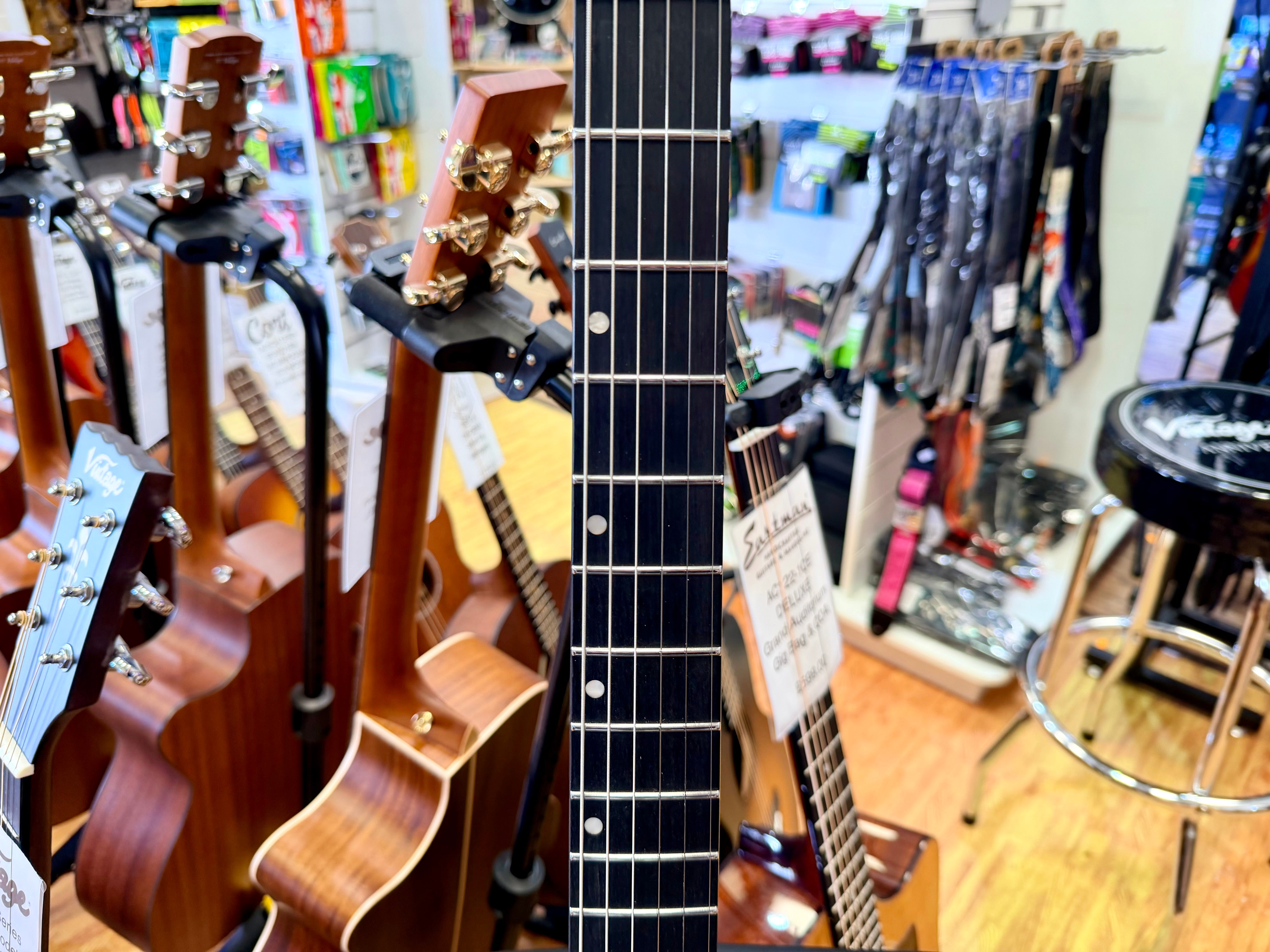⚡️NEW⚡️ Spira T-400 Satin Wine Red~ Electric Guitar HH Locking Tuners~ 2026!