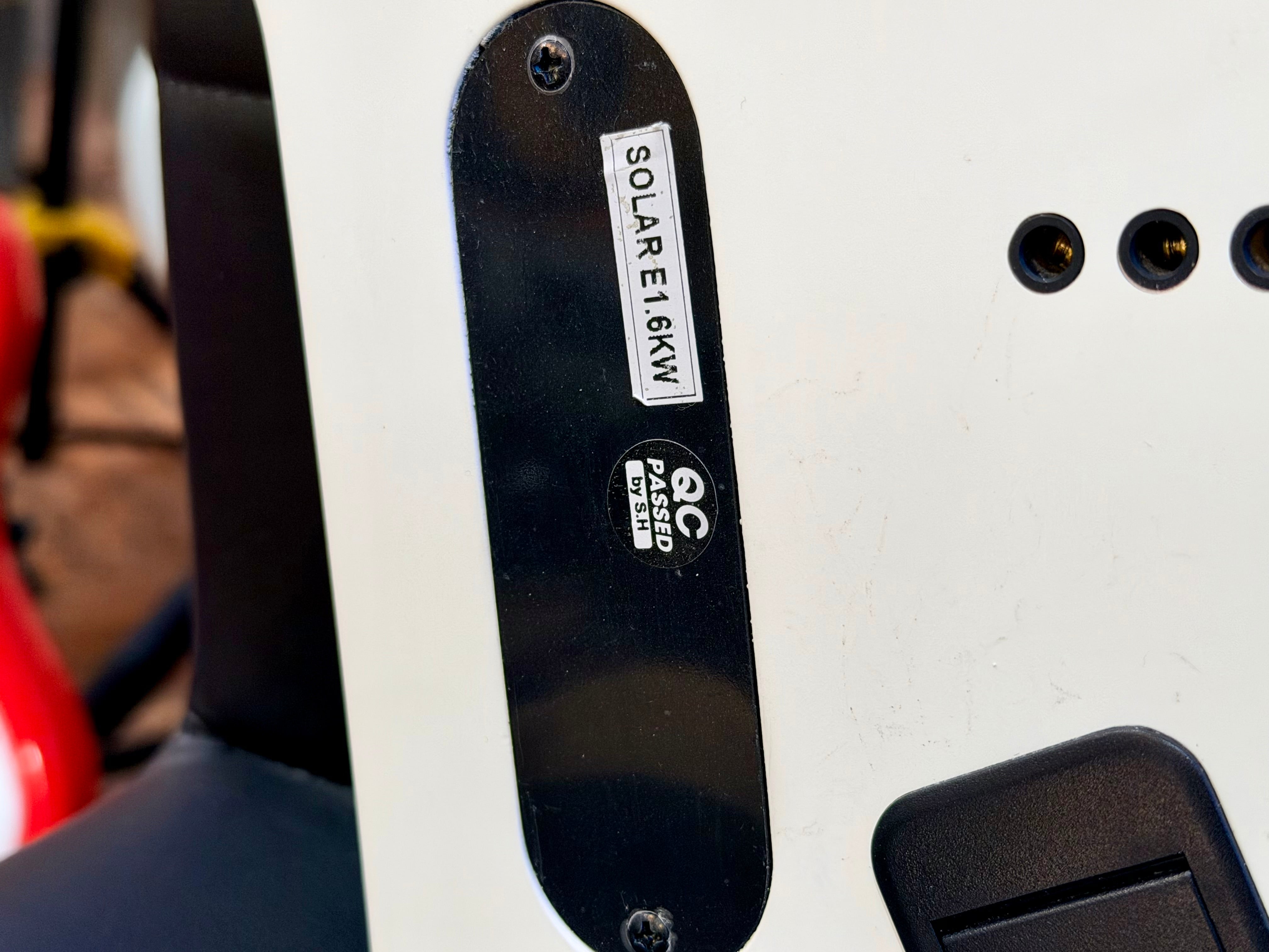 🔥2022🔥 Solar E1.6KW Kirk Windstein Signature~ Explorer Matte White~EMG~Gig Bag