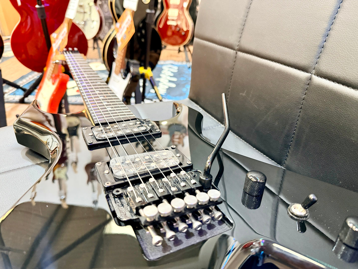 🔥868/2000🔥 BC Rich Warlock~ Stranger Things NJ Model~ Eddies ‘Hellfire’ + Bag!