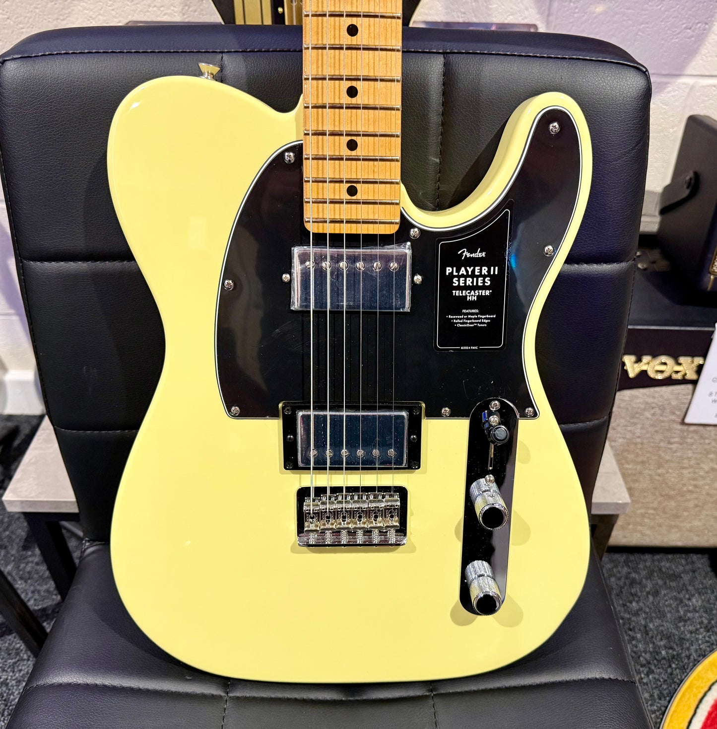 🌟NEW 2024🌟 Fender Player ii Telecaster HH~ Hialeah Yellow~ Maple Fretboard!