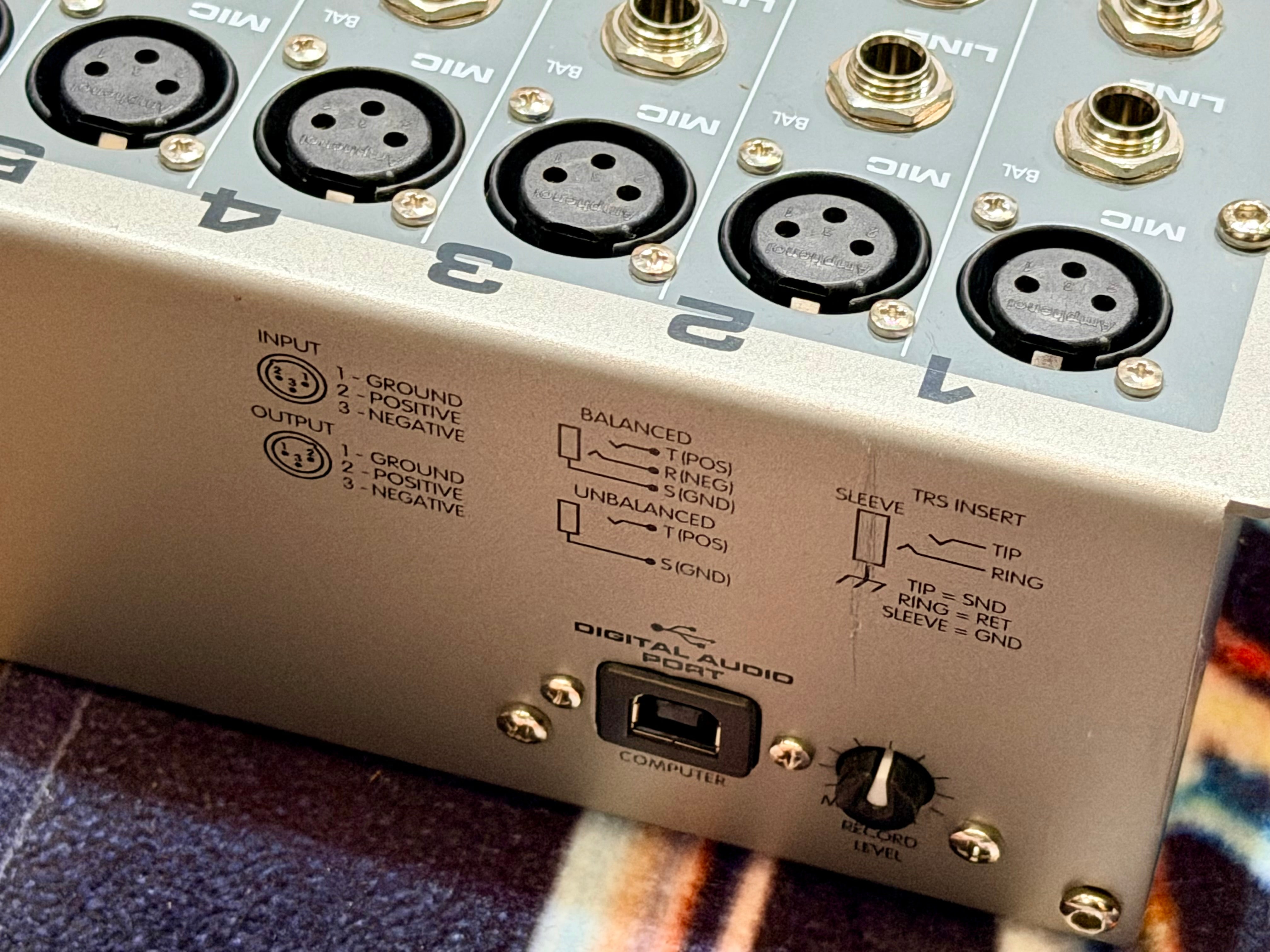 🎶 Peavey PV20 20 Channel USB Analog Mixer with USB and Effects~ PA/Live 🎶