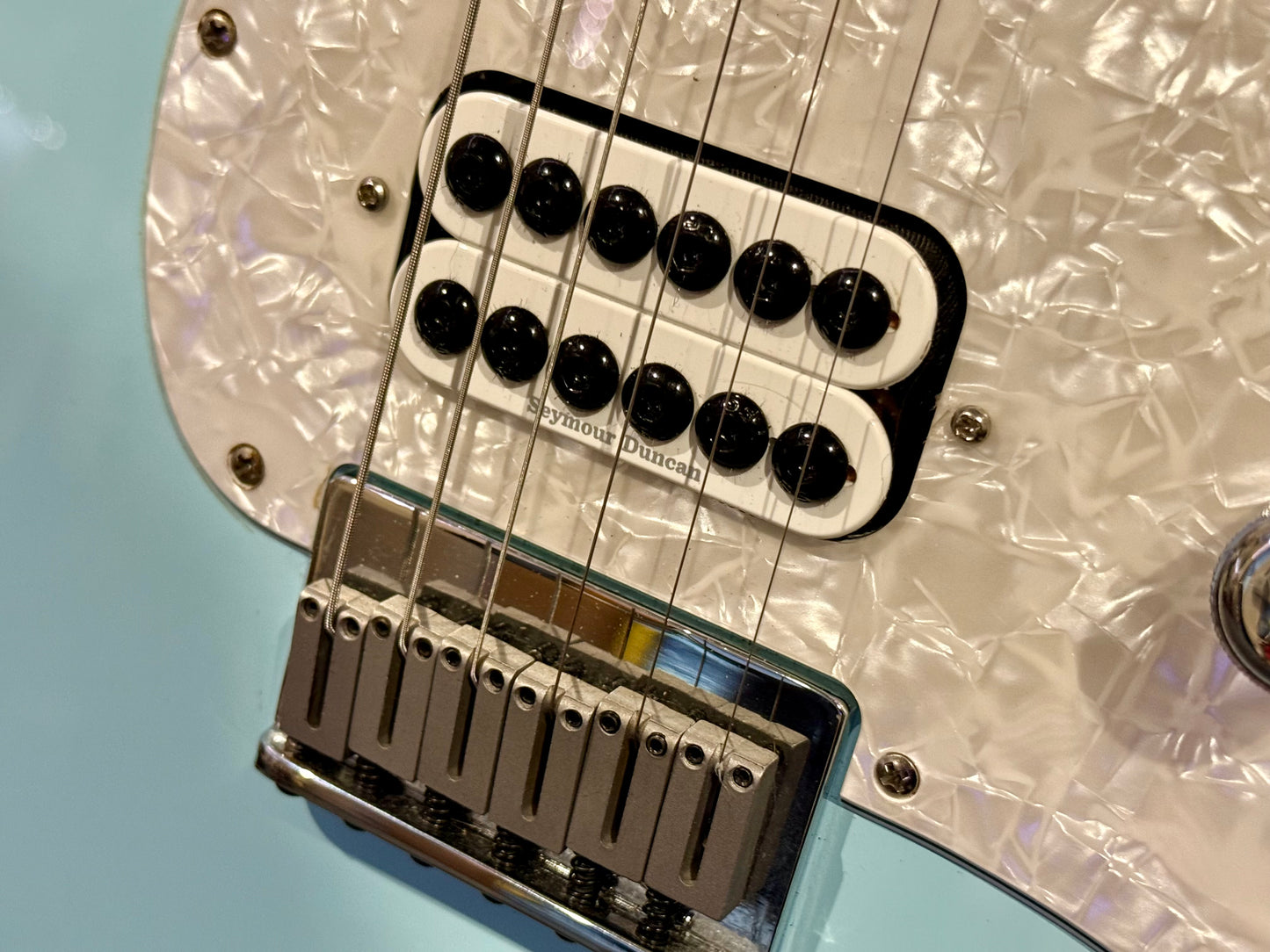 🌟2023🌟 Fender Tom Delonge Stratocaster~ Daphne Blue Signature~ Mexican Strat!