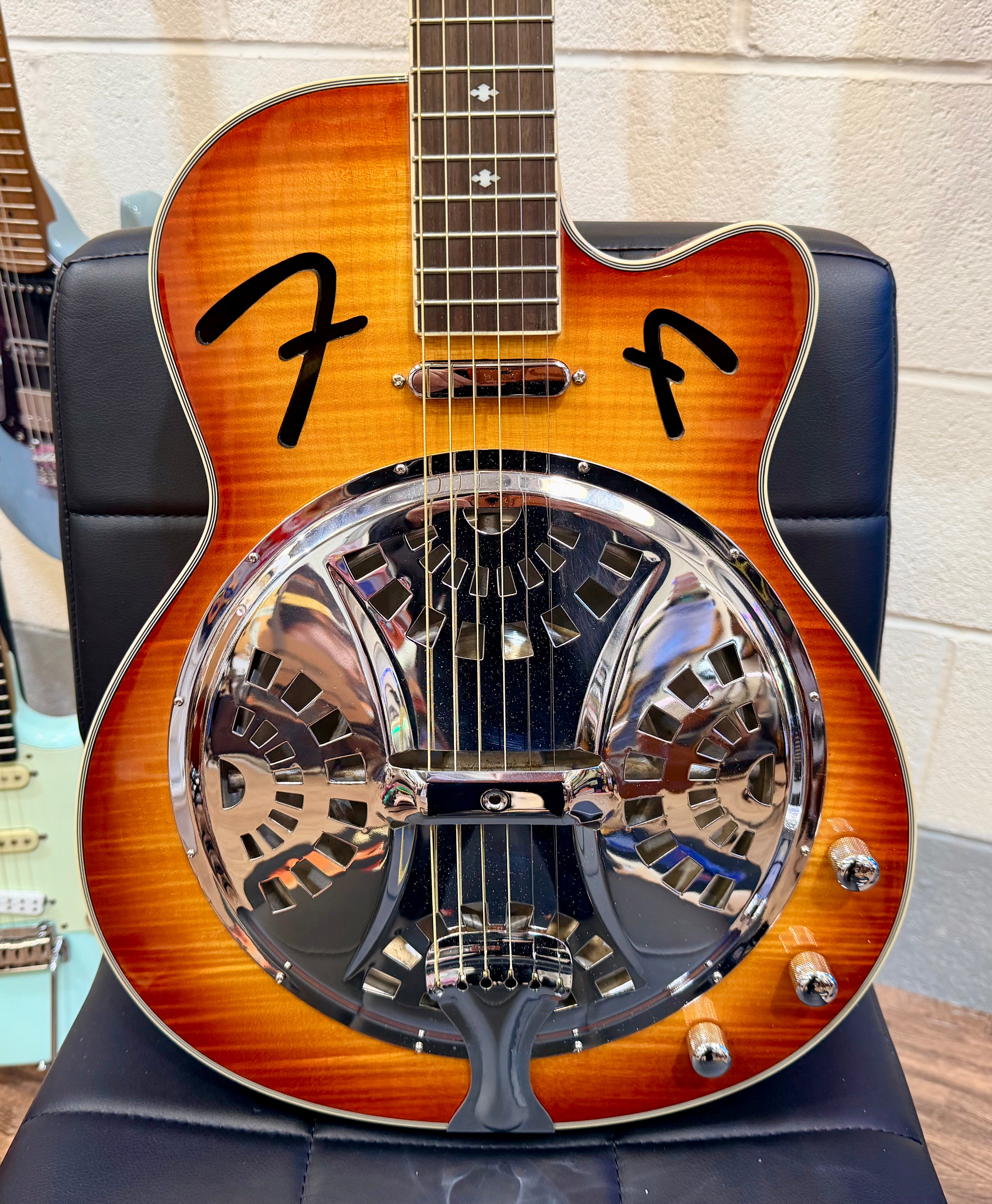 ☀️2010☀️ Fender FR-50CE Cutaway Electro Acoustic Resonator Guitar~ Sunburst!