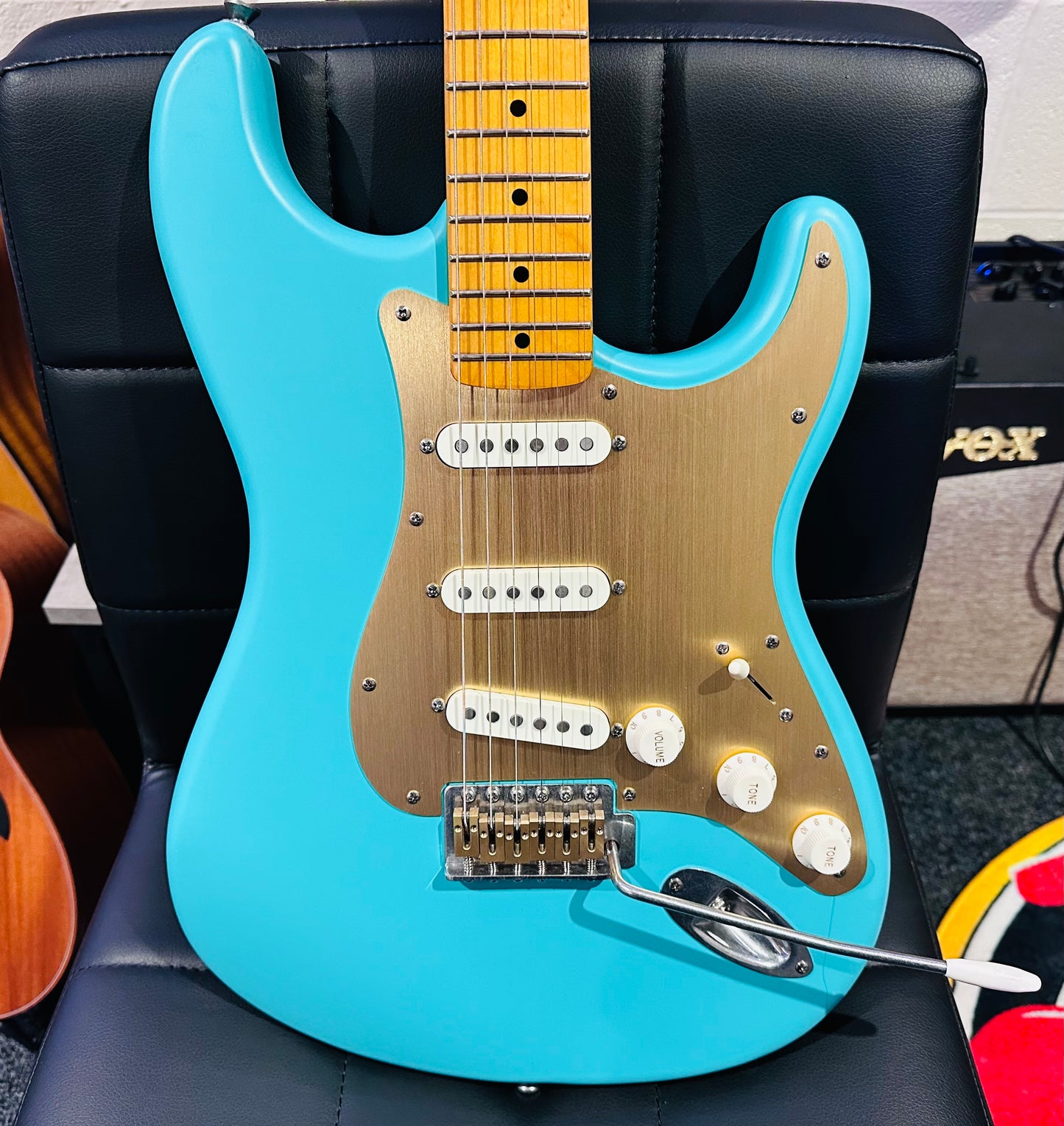 🌟 Fender Squier 40th Anniversary Stratocaster Vintage Edition Seafoam Green 🌟