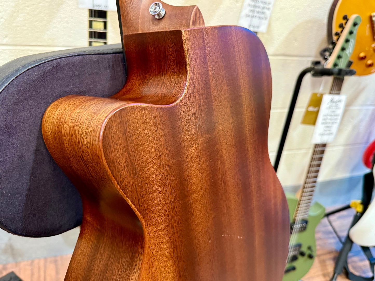 🪵 Martin StreetMaster 000C JR-10E Junior Electro Acoustic~ Dark Mahogany + Bag 🪵