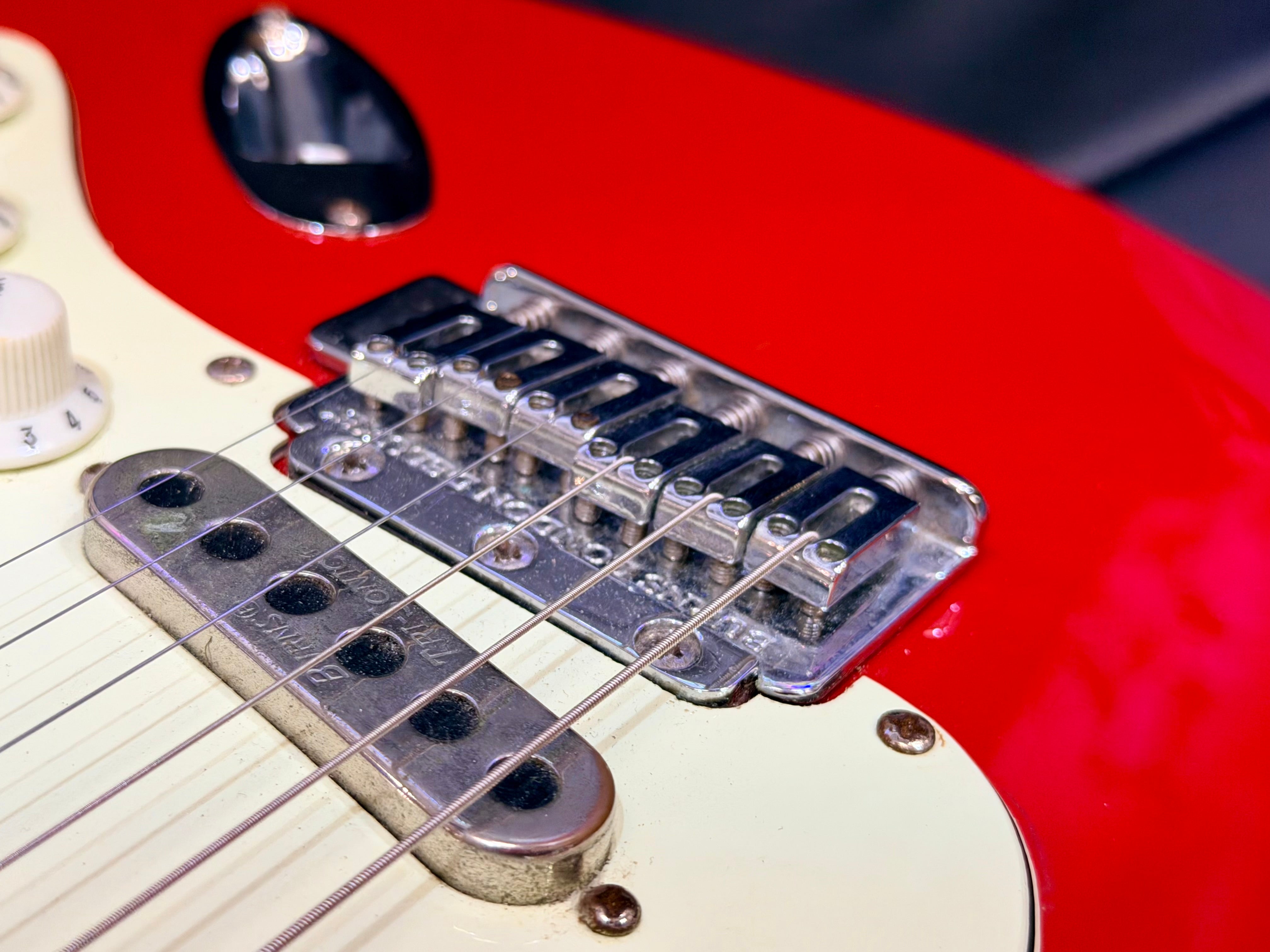 ⚡️2009⚡️ Burns London Cobra Electric Guitar~ Guards Red~ Tri-Sonic Pickups!