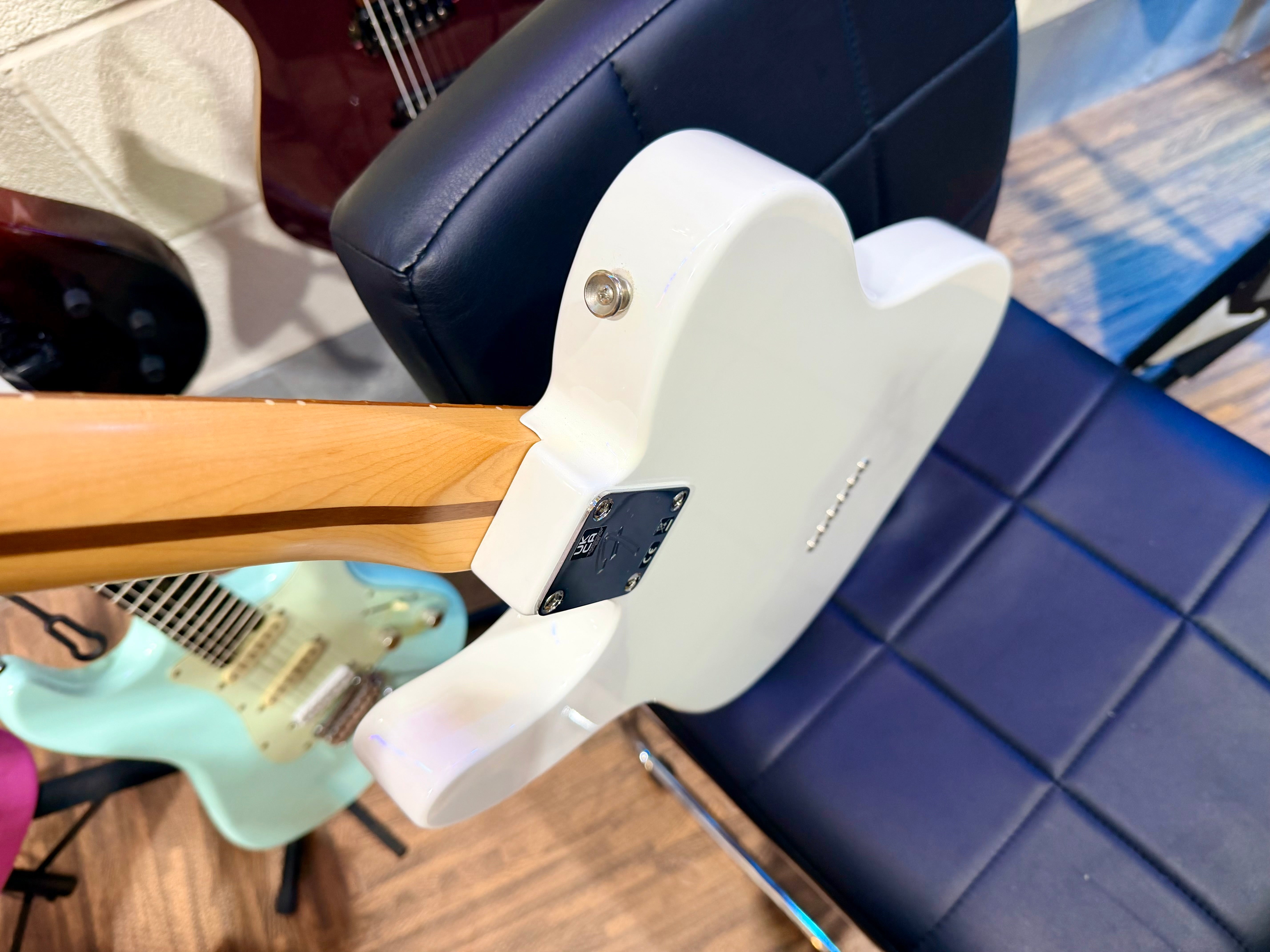 🌟MINT 2021🌟 Fender Player Telecaster Pau Ferro~Polar White~ Mexican MIM Tele