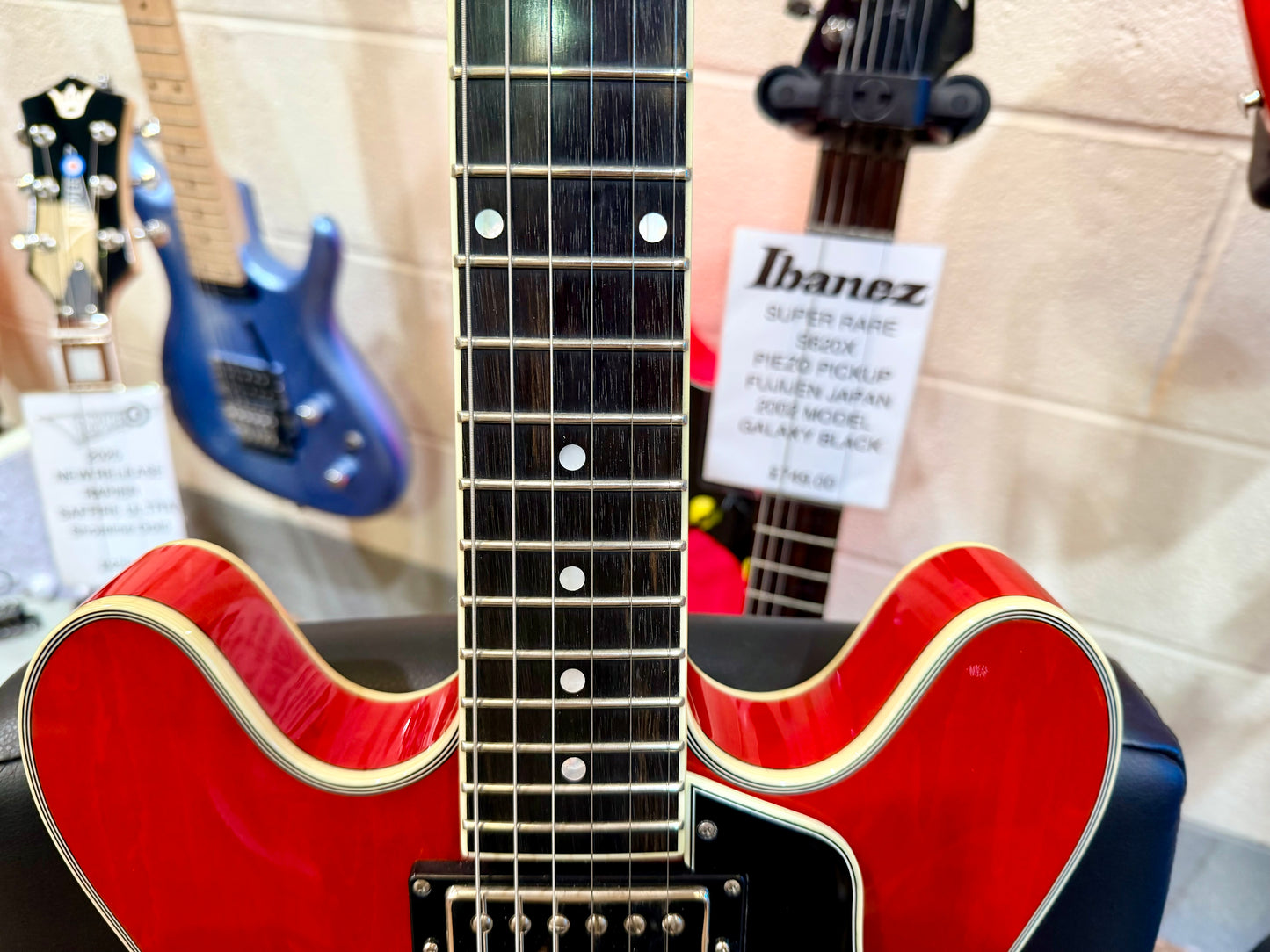 🍒MINT 2022 🍒 Eastman T386-RD Thinline Semi-Hollow ‘335’ Antique Red + Case!
