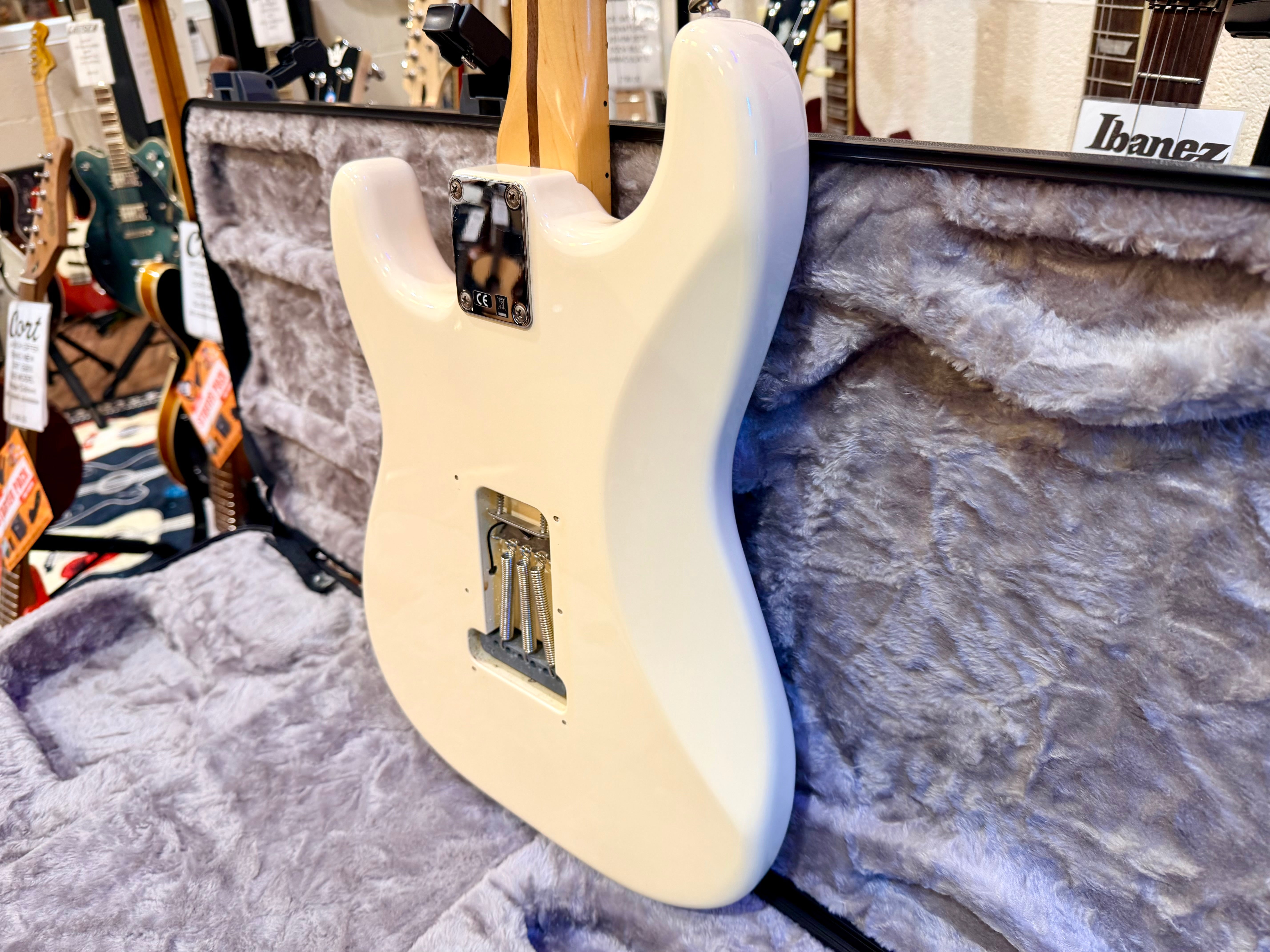 🌟2014🌟 Fender Standard Stratocaster~ Mexican Strat~ Arctic White~ Hard Case!