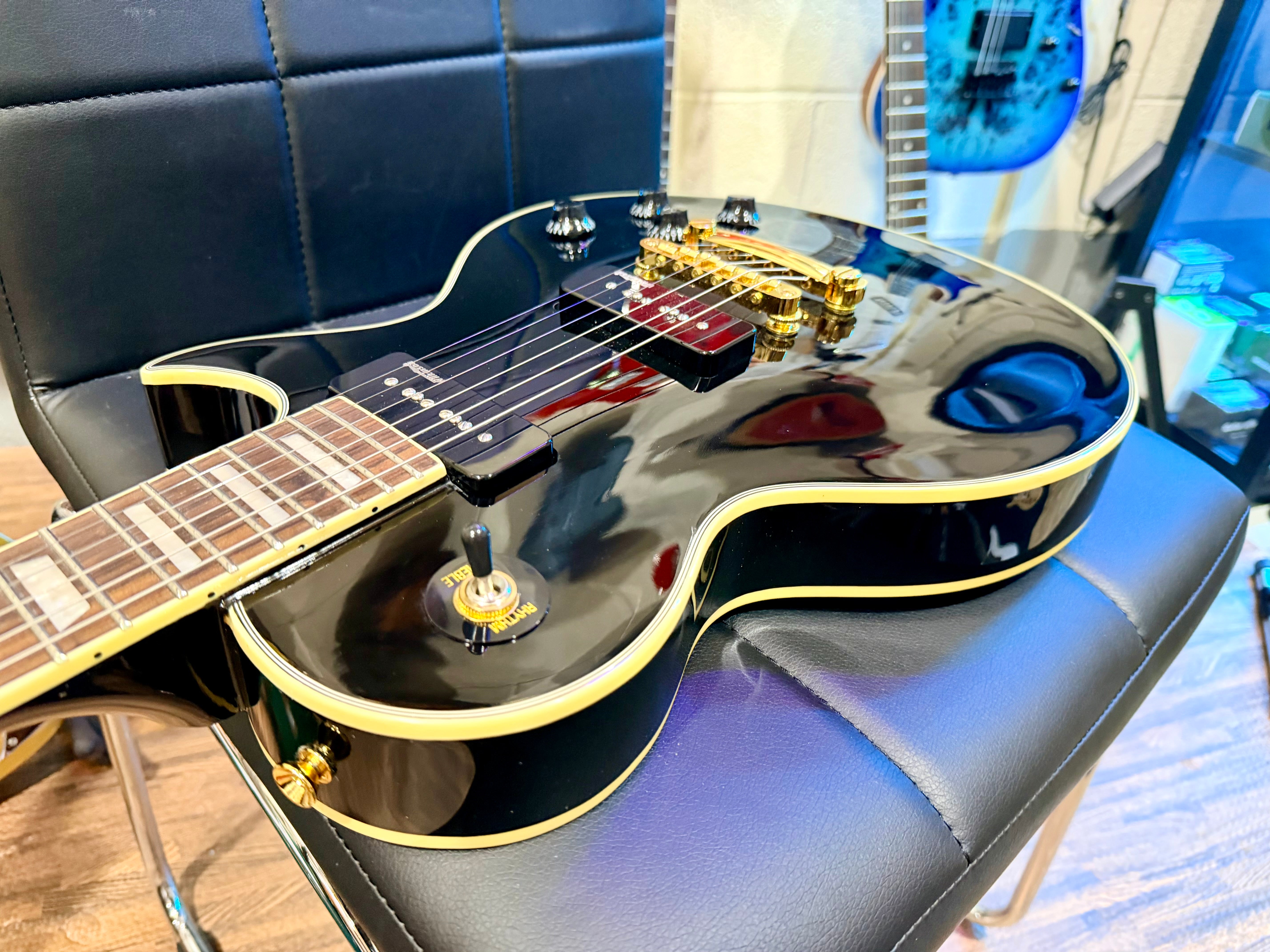 🔥MINT🔥 Vintage V100PBB V100 Les Paul~ P90 Pickups~ 2W90 Gold Hardware~ Black!