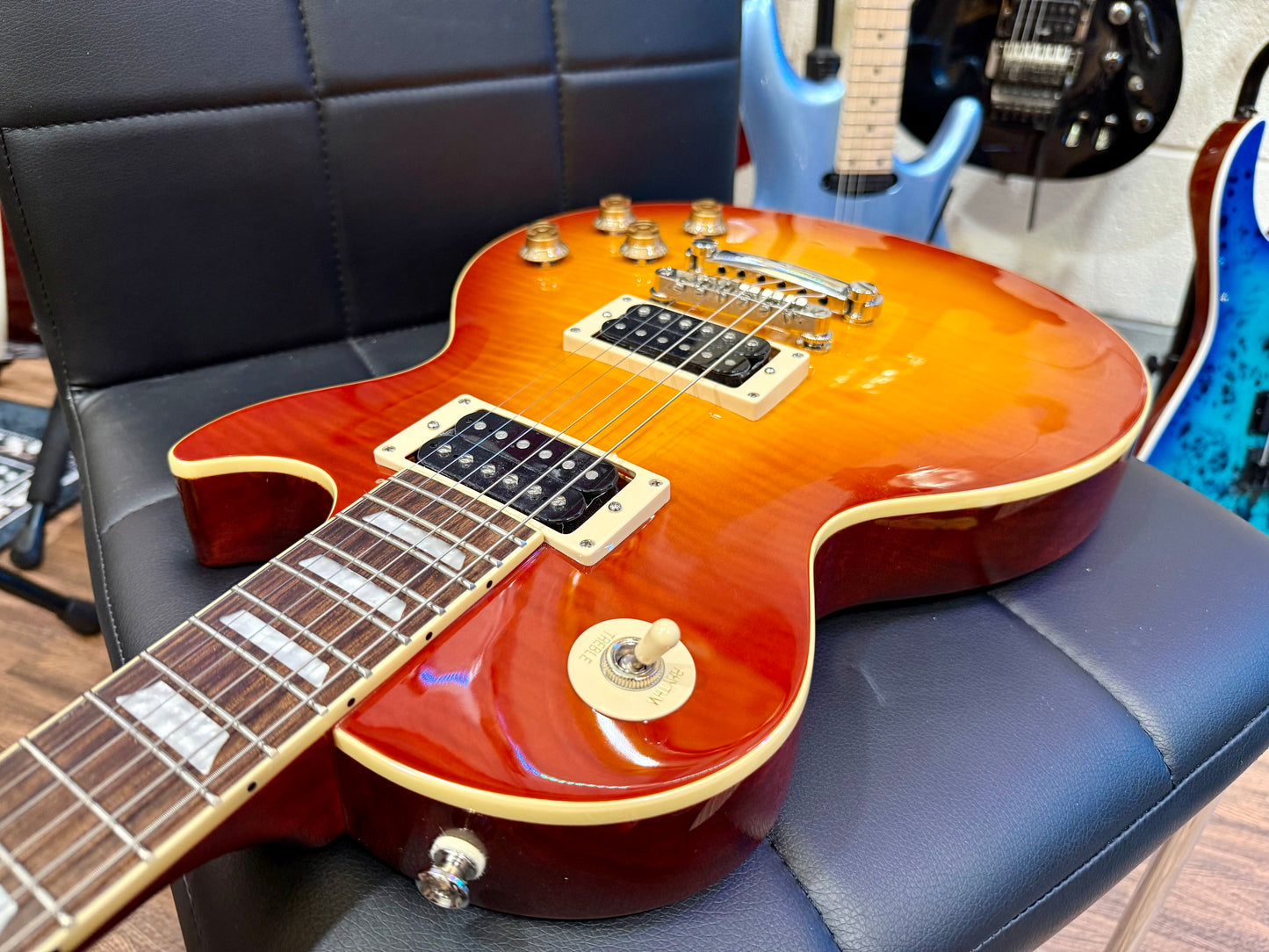 🌟MINT 2025🌟 Epiphone Les Paul Standard 50s Figured~ Washed Cherry Sunburst!