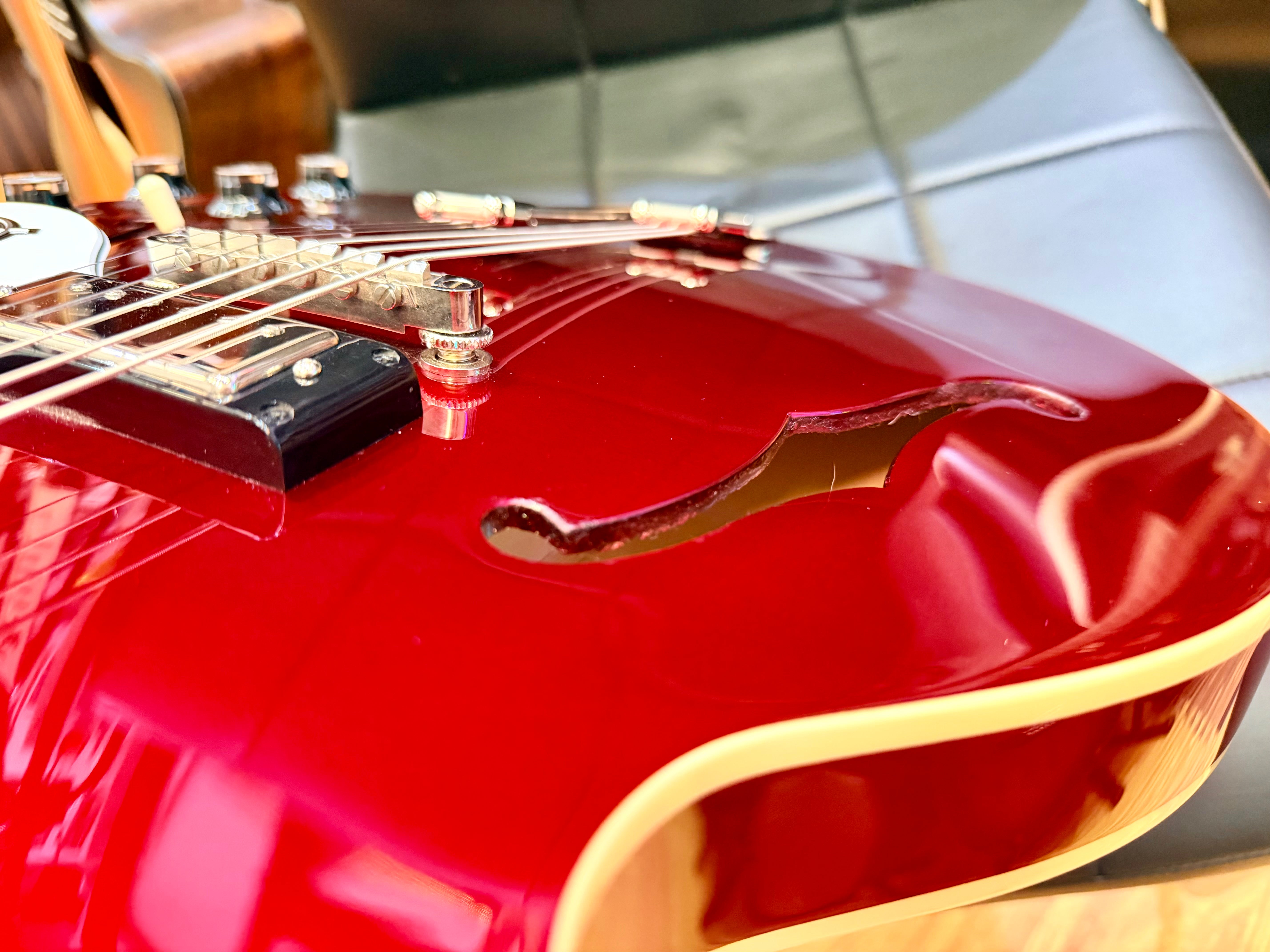 ✨2023✨ Epiphone Riviera Semi-Hollow Sparkling Burgundy~ Frequensator~ Hard Case