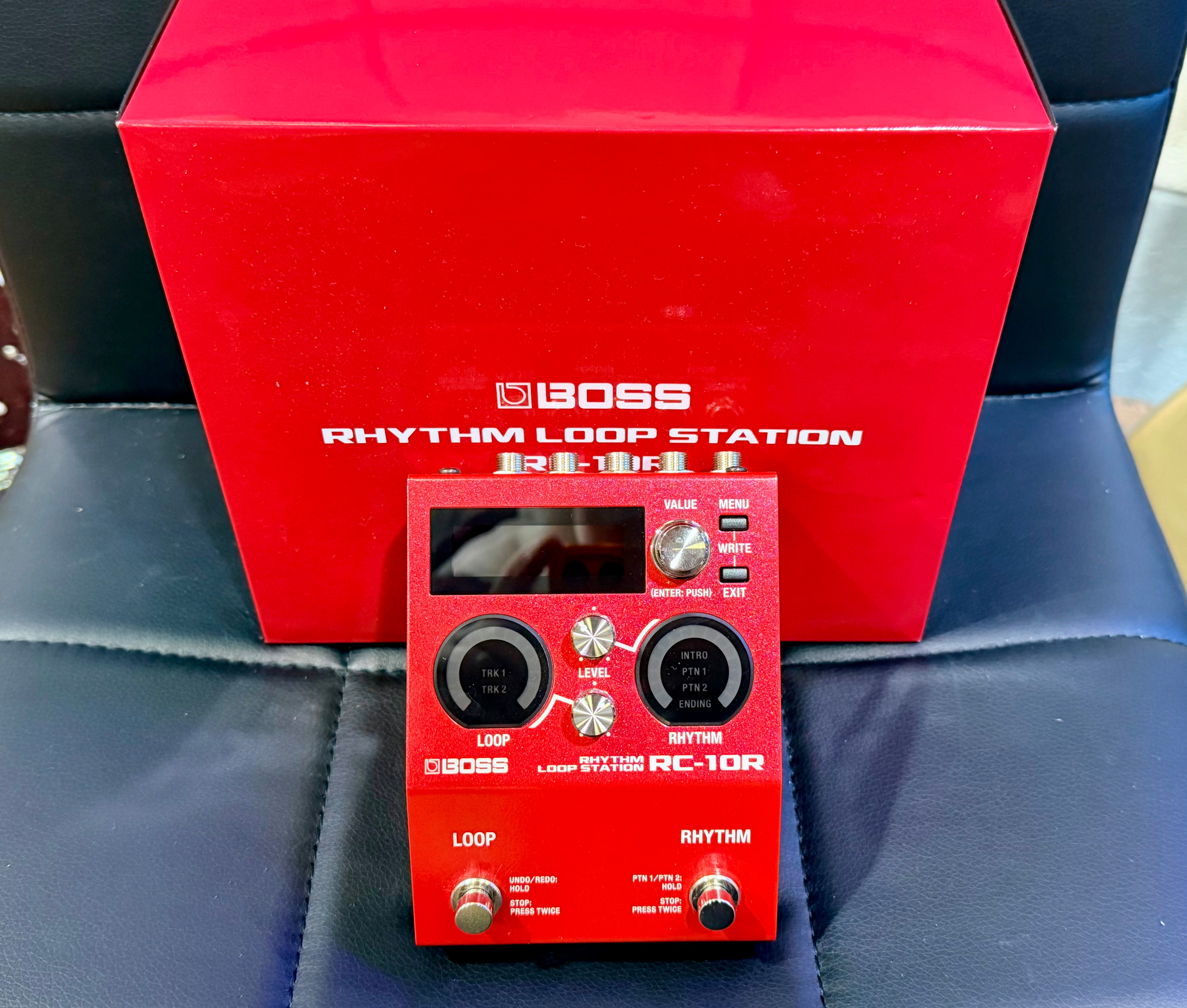 🎸USED ONCE🎸 BOSS RC-10R Rhythm Loop Station~ Looper Pedal Guitar FX Unit~Boxed