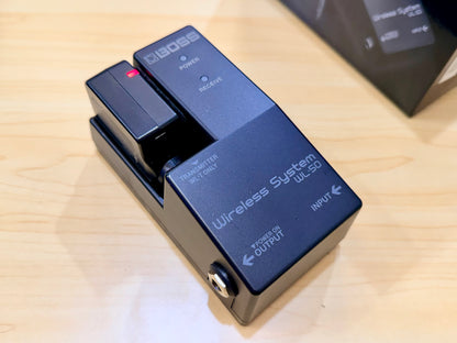 Boss WL-50 Pedalboard Wireless System Receiver + Transmitter for Guitar & Bass