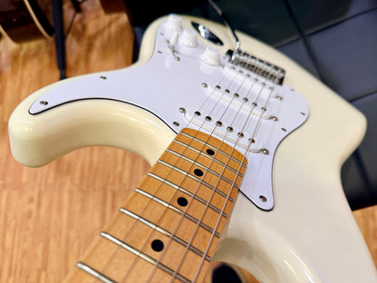 🌟2025🌟 Fender Standard Stratocaster Electric Guitar~ Olympic White~ Maple Neck