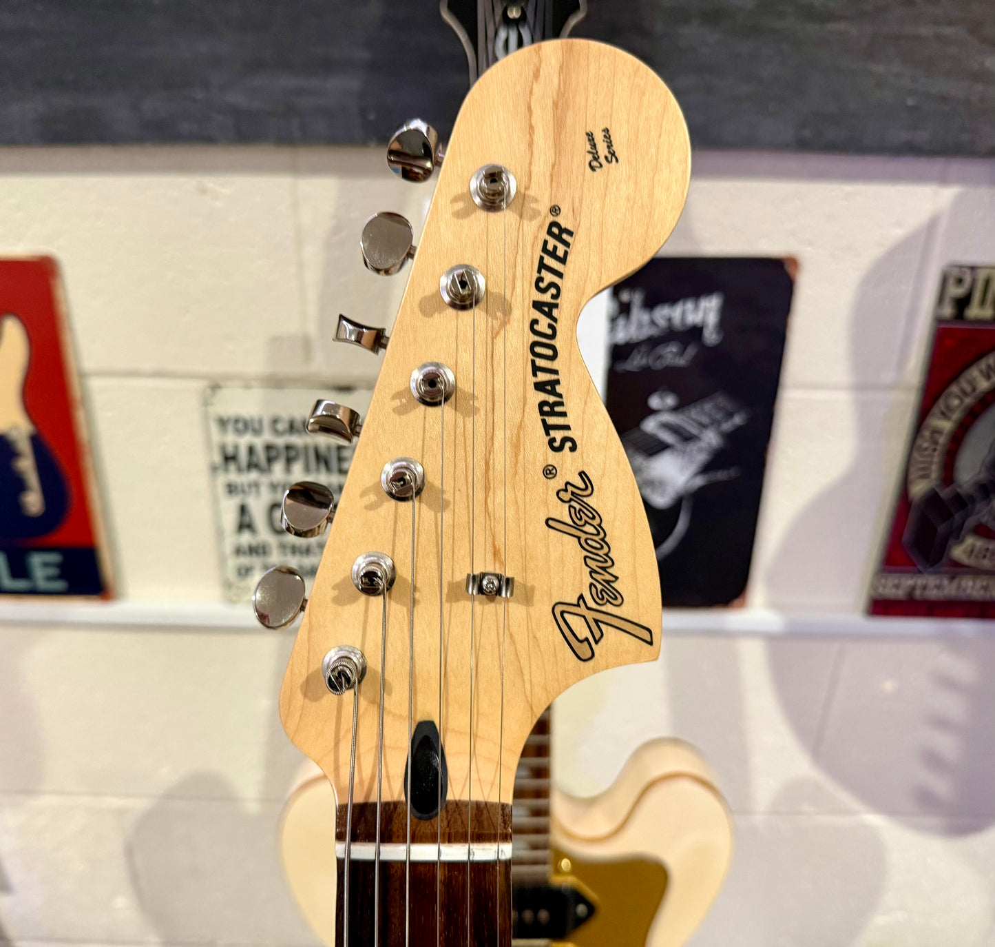 🌟2023🌟 Fender Tom Delonge Stratocaster~ Daphne Blue Signature~ Mexican Strat!