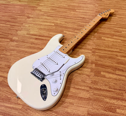 🌟2025🌟 Fender Standard Stratocaster Electric Guitar~ Olympic White~ Maple Neck