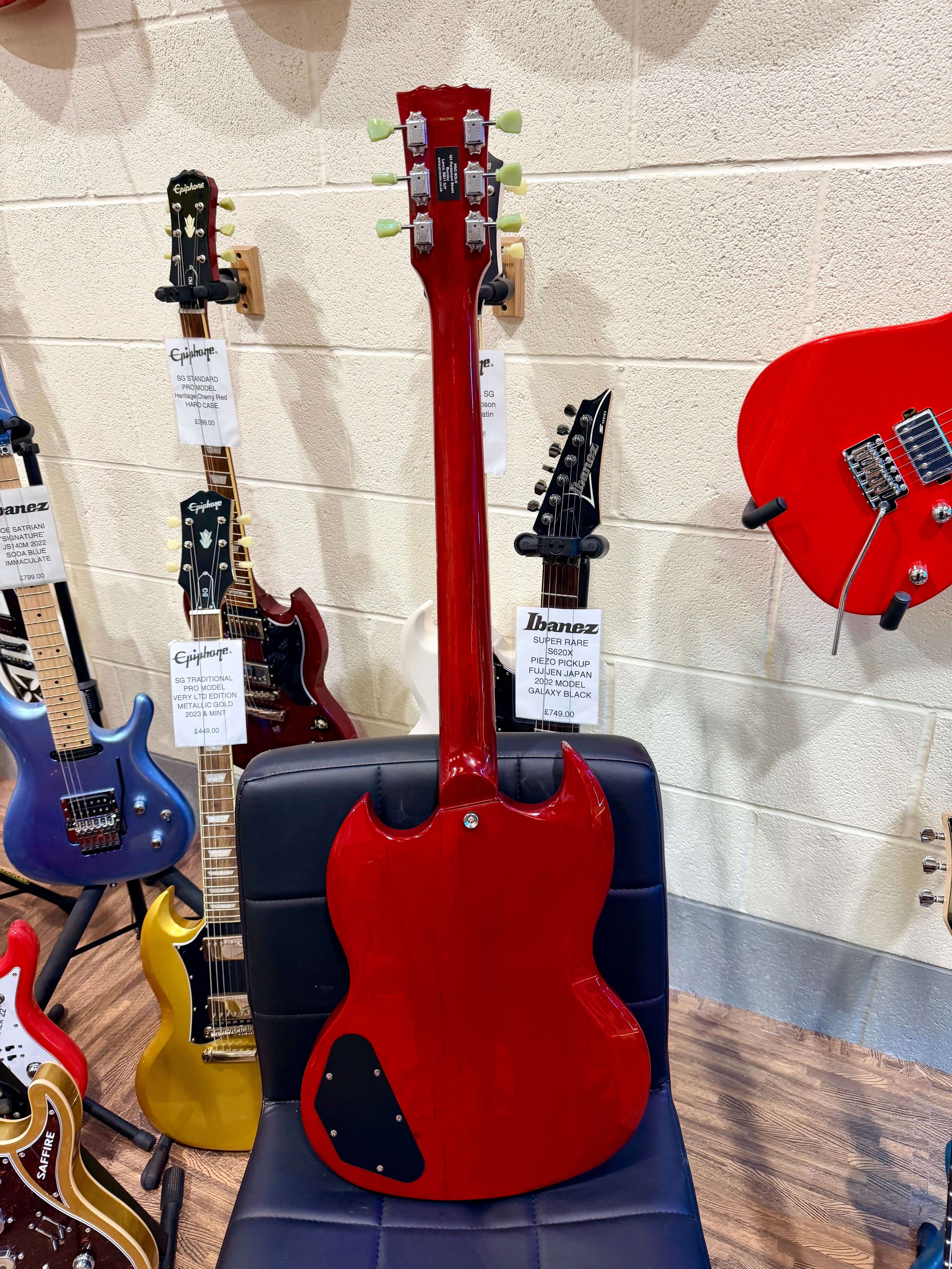 🍒 Vintage VS6 Reissued Electric Guitar~ Cherry Red~ SG Style 🍒