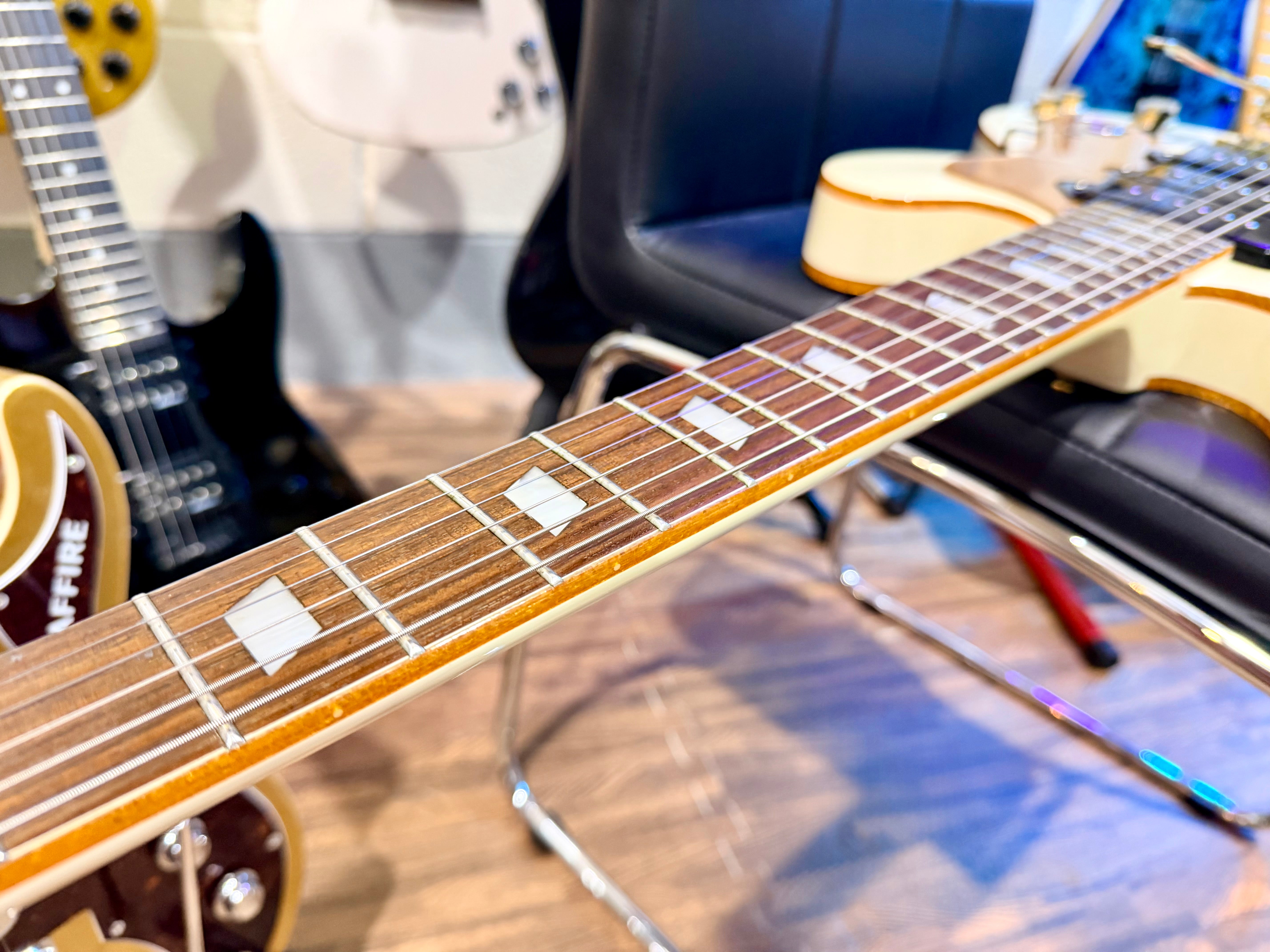 ✨LIMITED EDITION✨ Epiphone Riviera Royale Custom P93~ Pearl White + Hard Case!