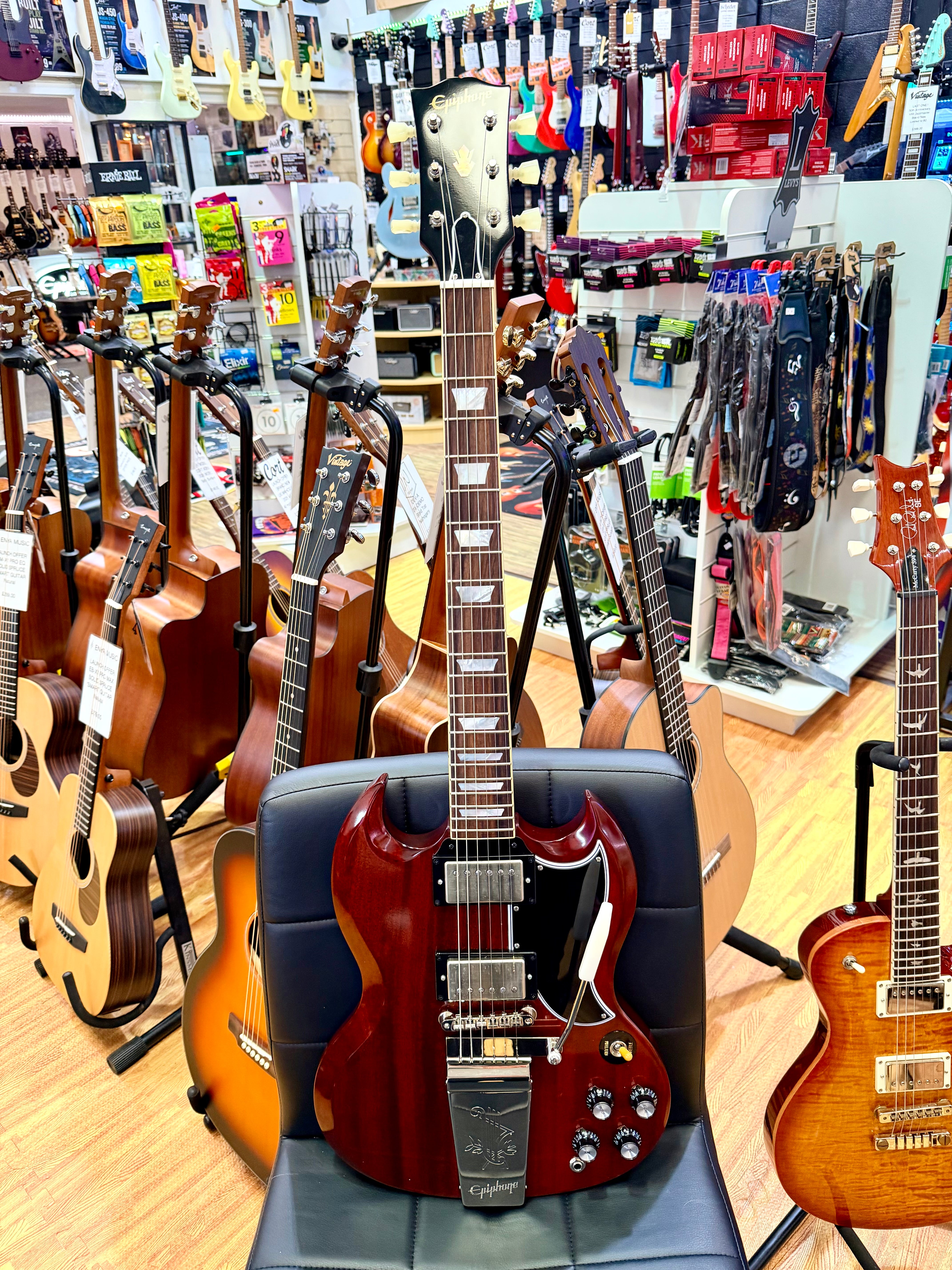 🔥2025🔥 Epiphone 1964 SG Standard Maestro Vibrola Reissue~ Inspired By Gibson!