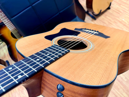 ✨2015✨ Taylor 110e Electro Acoustic~ ES2 Pickup~ Solid Sitka Top Dreadnought!
