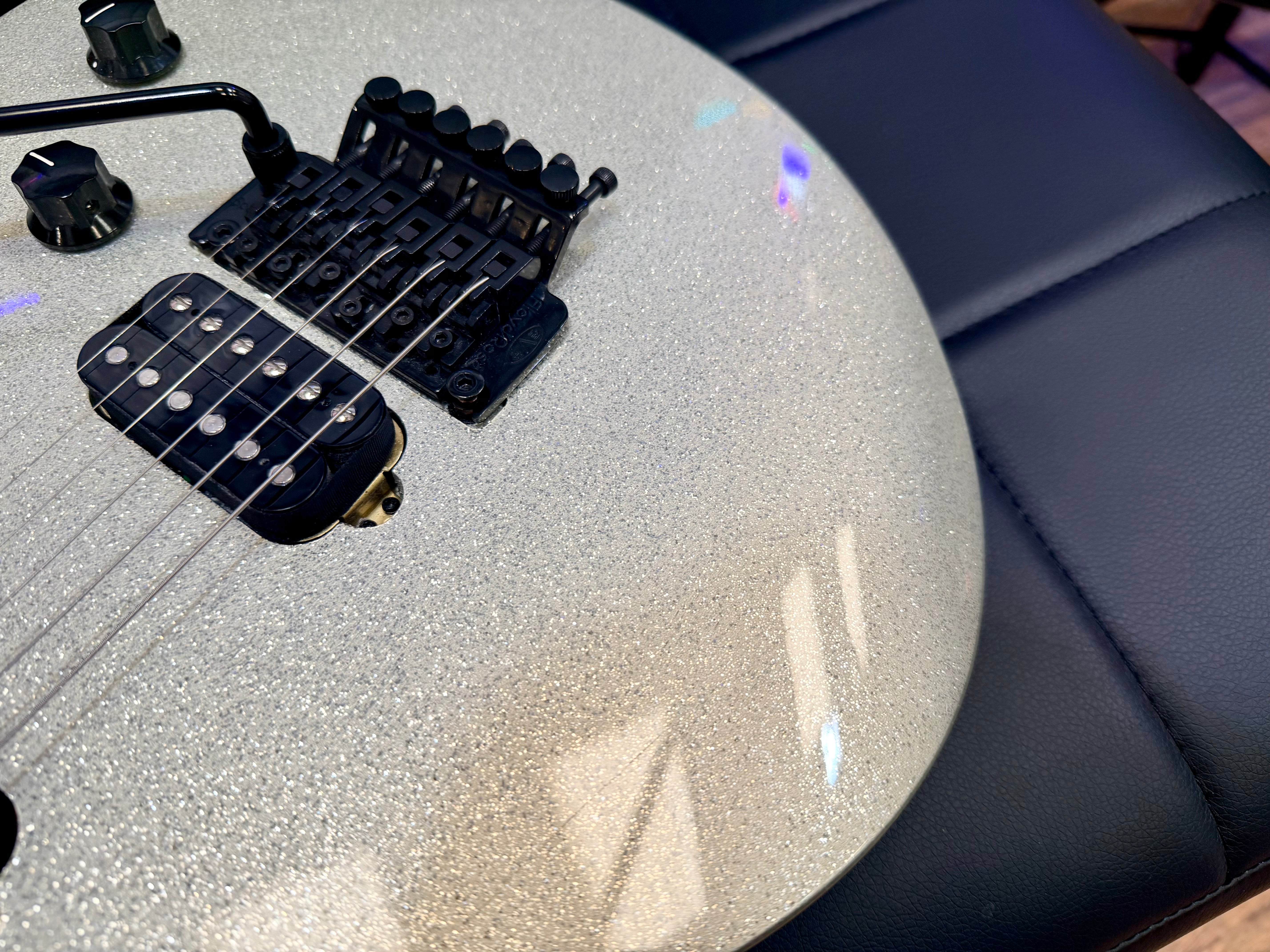 🔥2022🔥 EVH Wolfgang Standard Silver Sparkle~ Floyd Rose~ Roasted Maple~ MINT!
