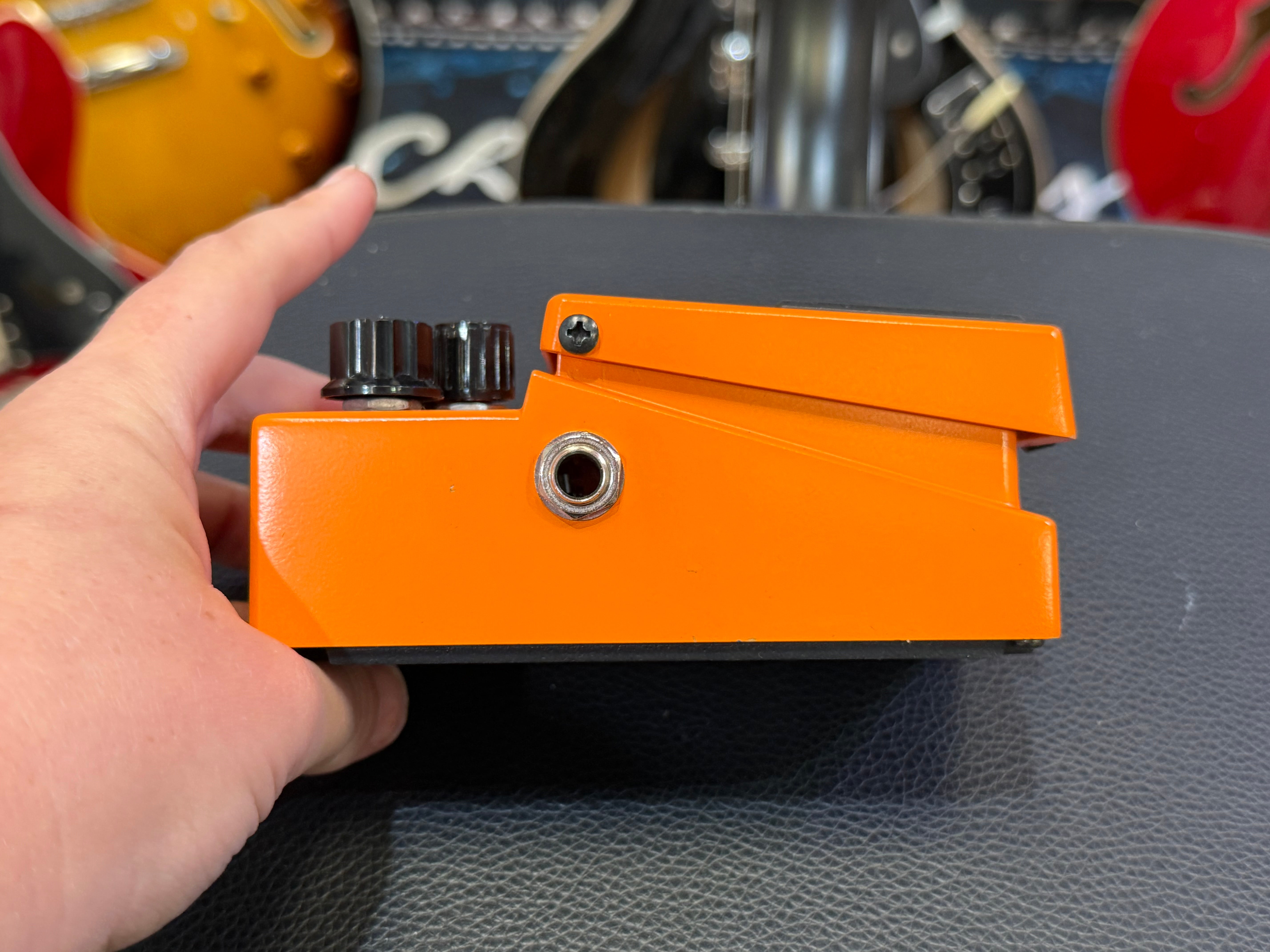 🌟MINT🌟 BOSS DS-1 Distortion Pedal~ Guitar Effects Pedal!