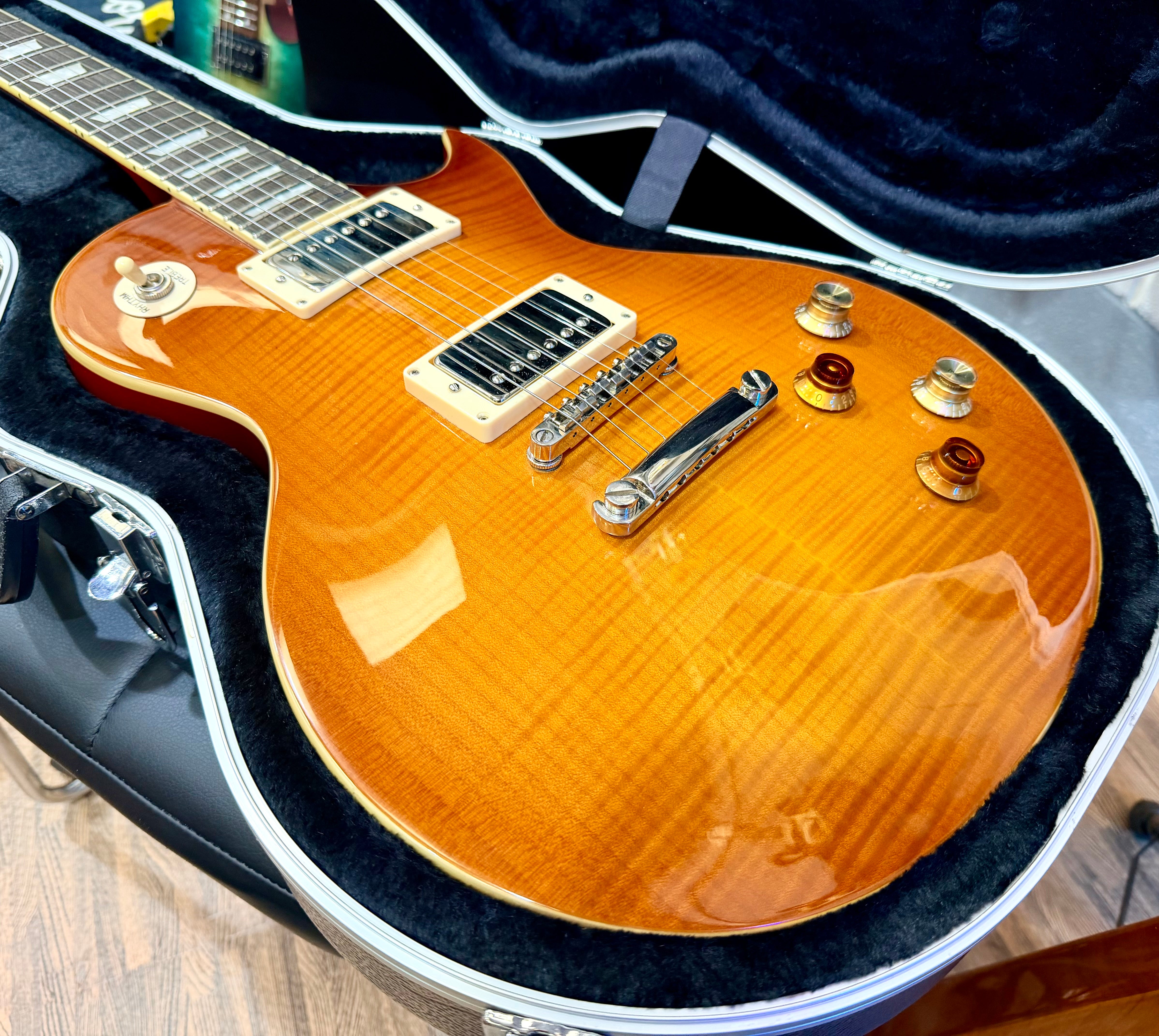 🔥GREENY MOORE🔥 Vintage V100 Reissued Lemon Drop~ PG BLUES PICKUPS + Hard Case!