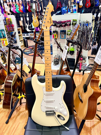 🌟2025🌟 Fender Standard Stratocaster Electric Guitar~ Olympic White~ Maple Neck